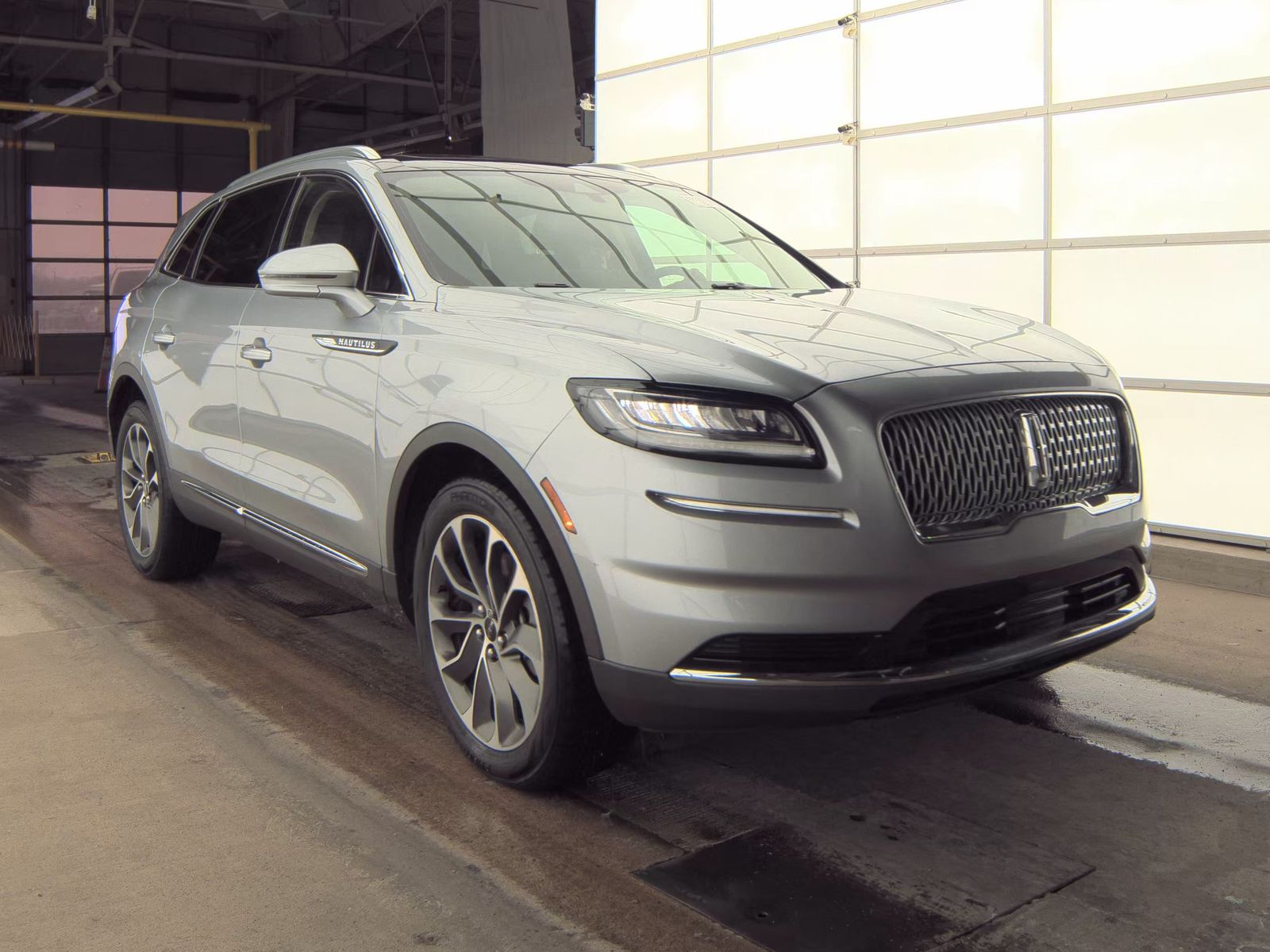 2022 Lincoln Nautilus Reserve AWD