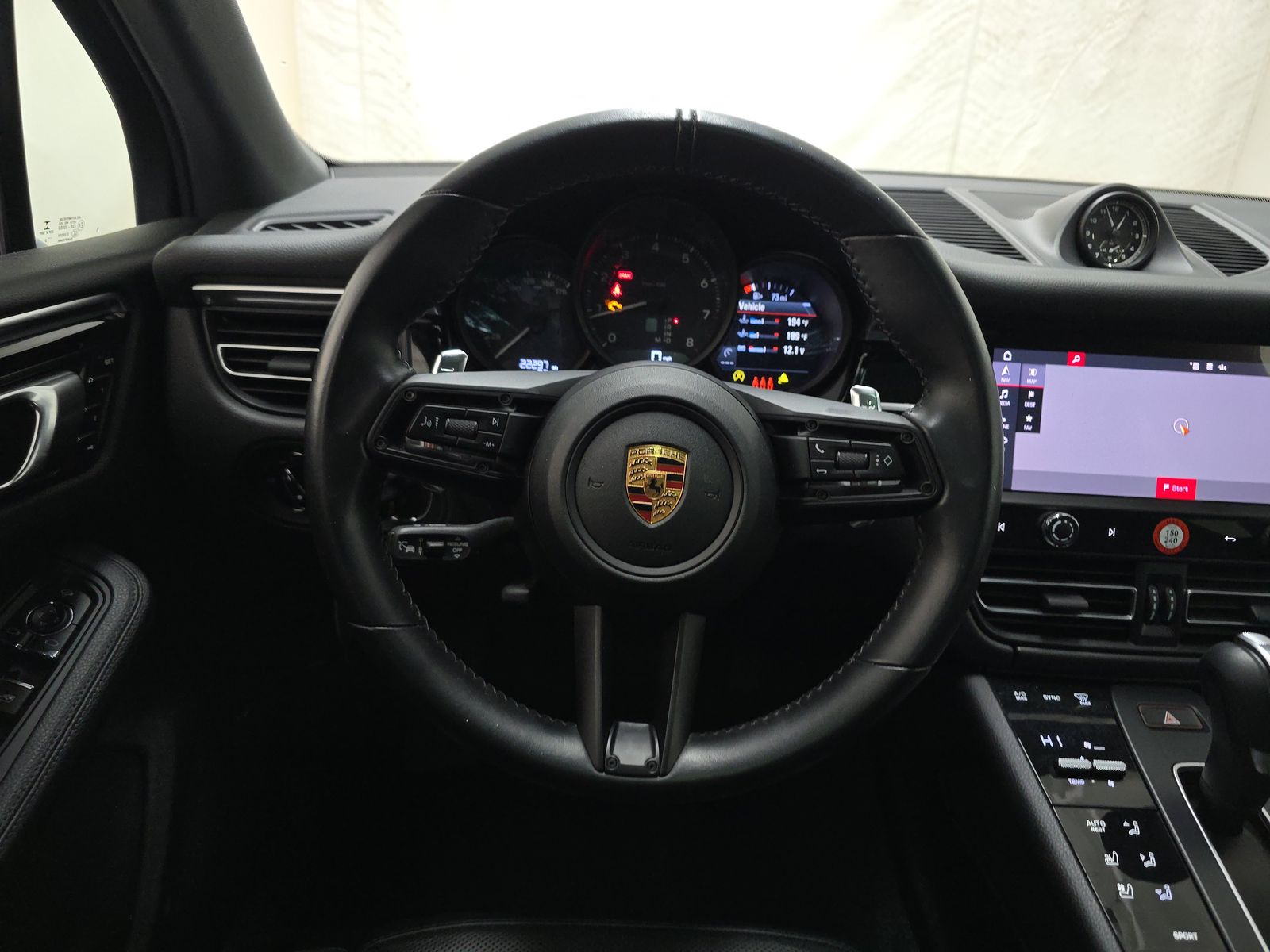 2022 Porsche Macan Base AWD