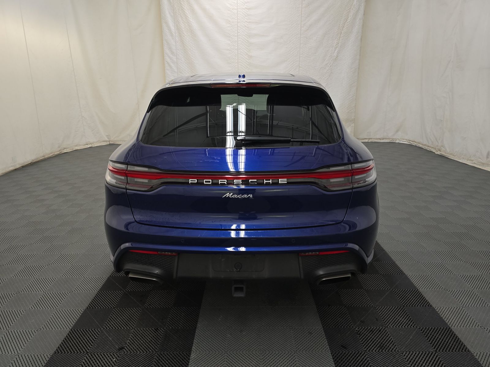 2022 Porsche Macan Base AWD