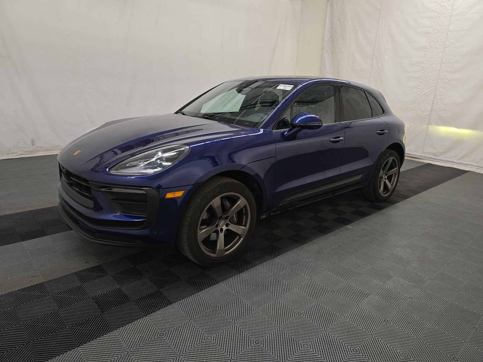 2022 Porsche Macan Base AWD