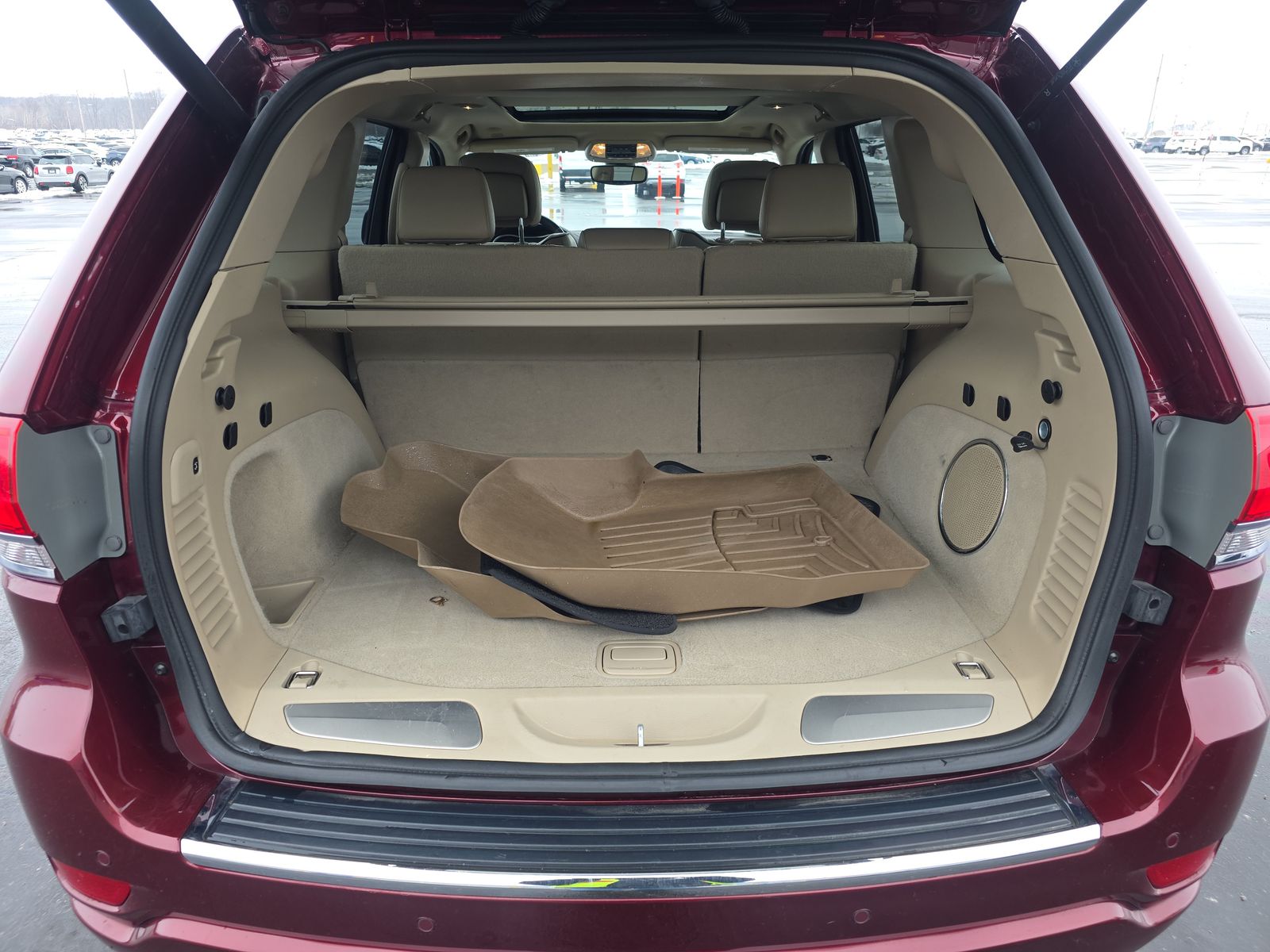 2021 Jeep Grand Cherokee Overland RWD