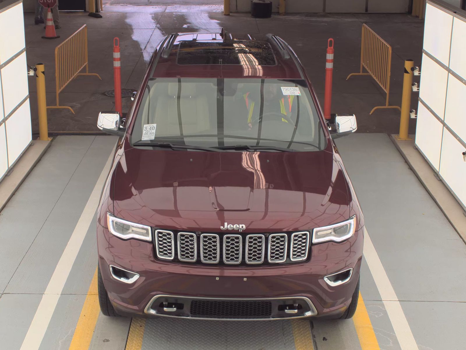 2021 Jeep Grand Cherokee Overland RWD