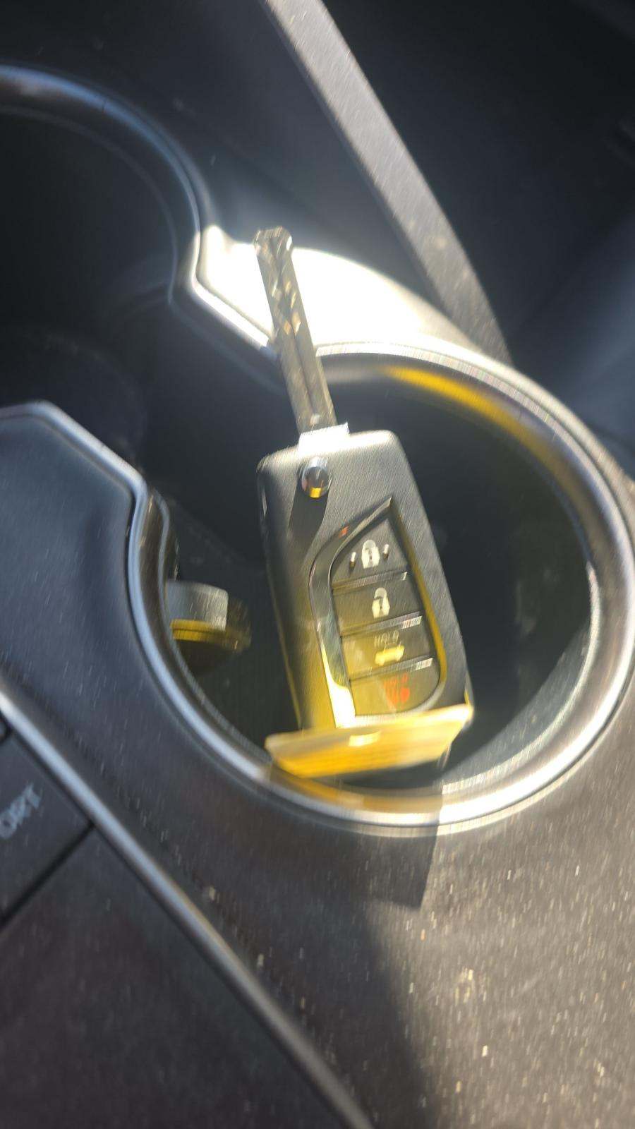 2024 Toyota Camry SE FWD