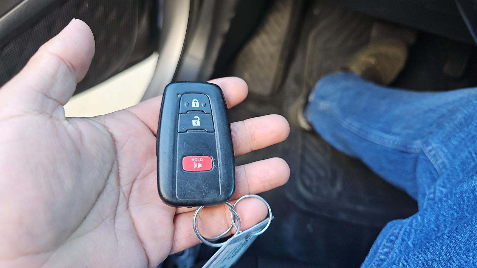 2020 Toyota C-HR XLE FWD