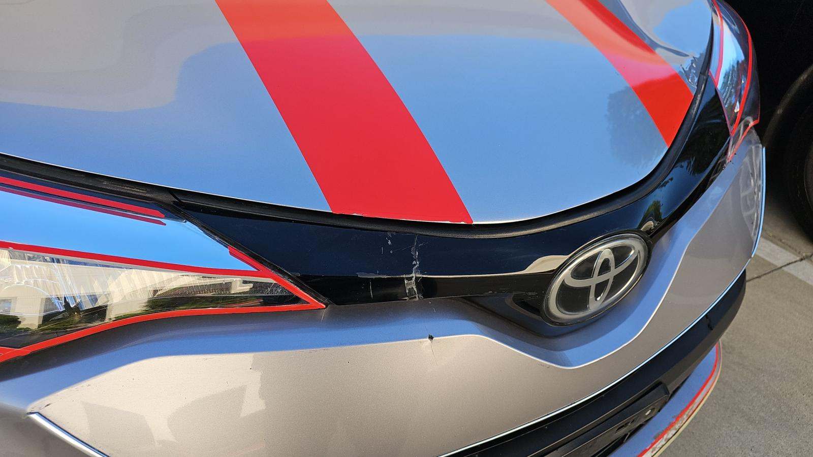 2020 Toyota C-HR XLE FWD