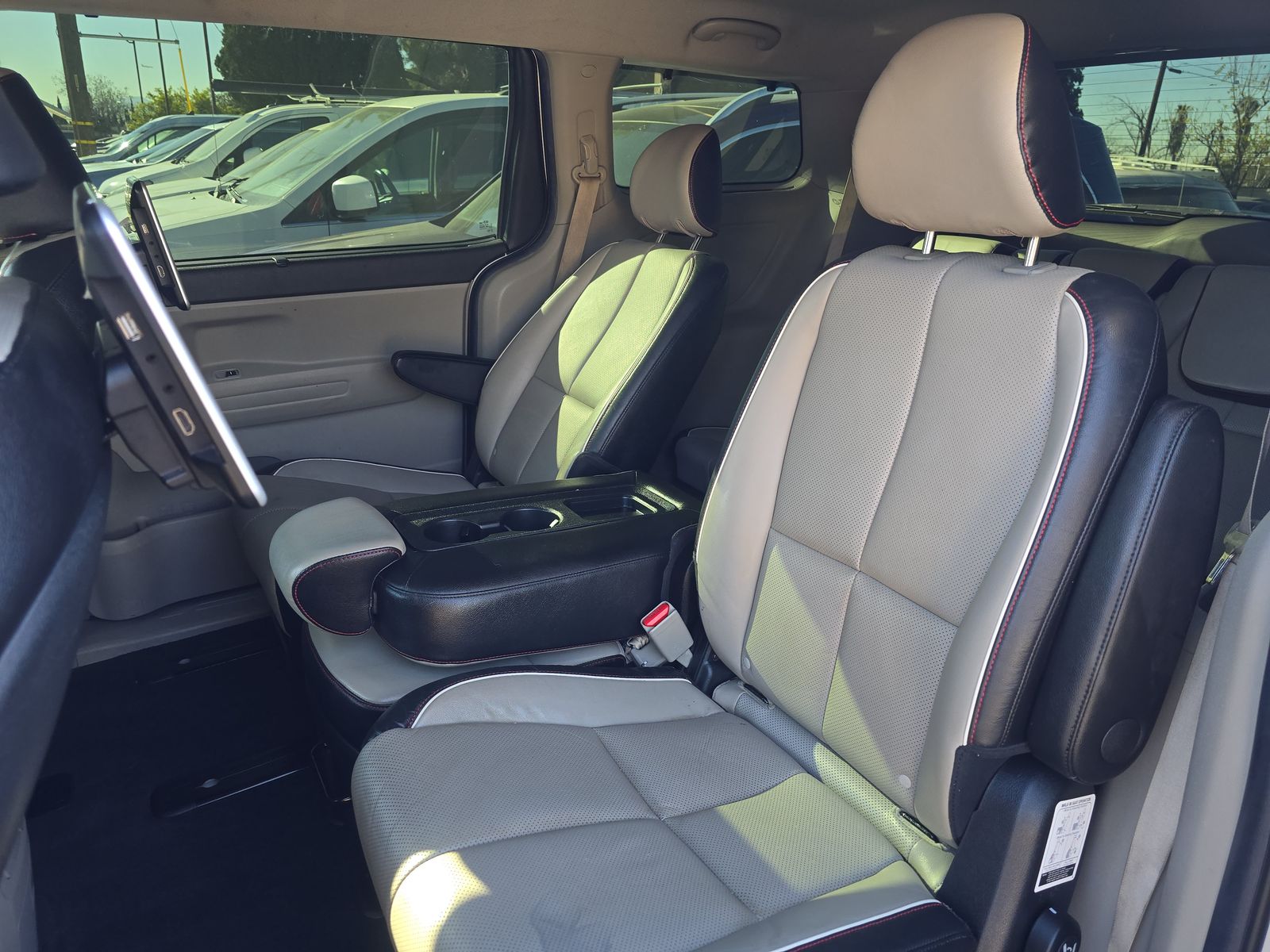 2021 Kia Sedona EX FWD