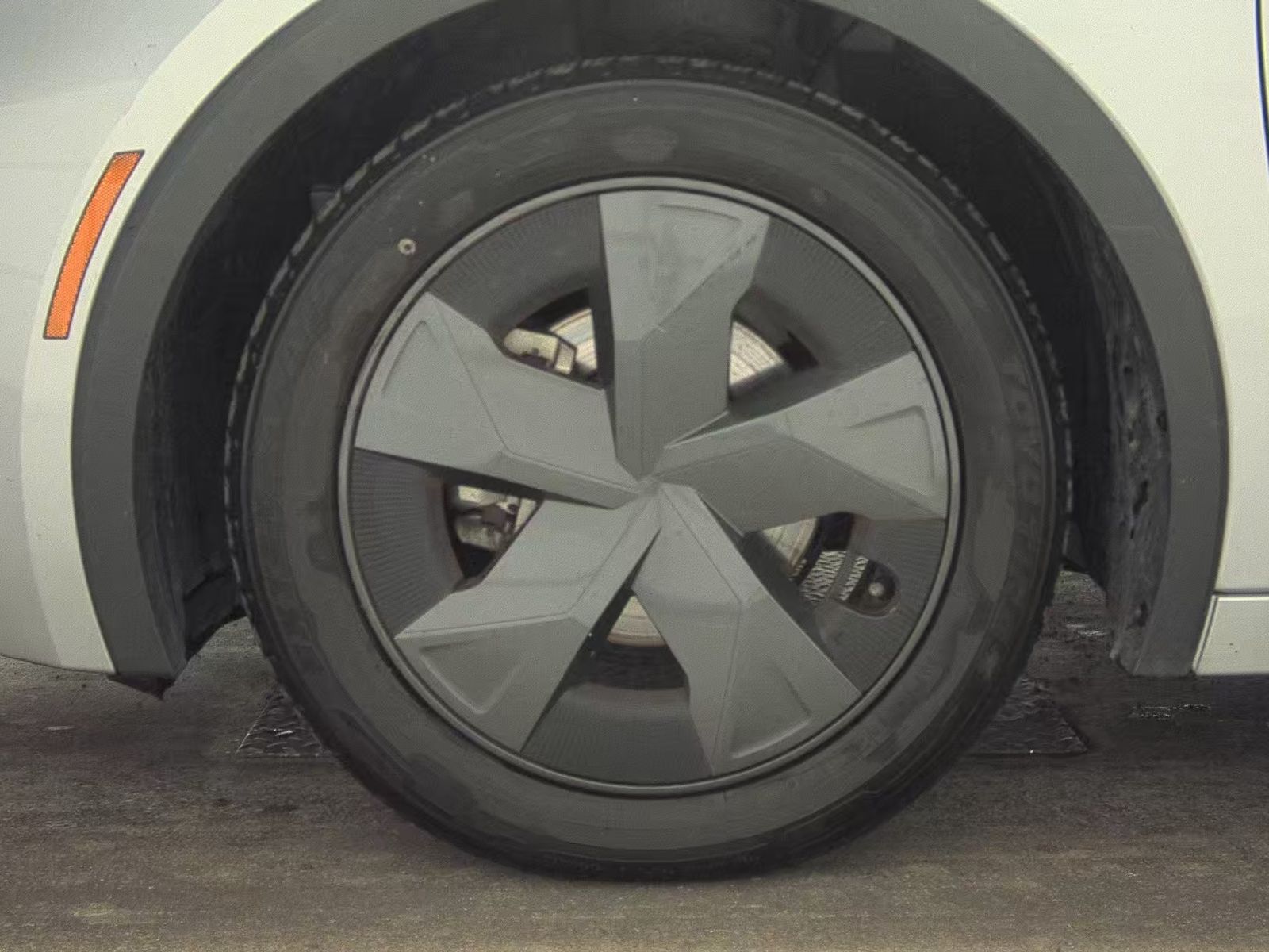 2024 Toyota Prius LE FWD