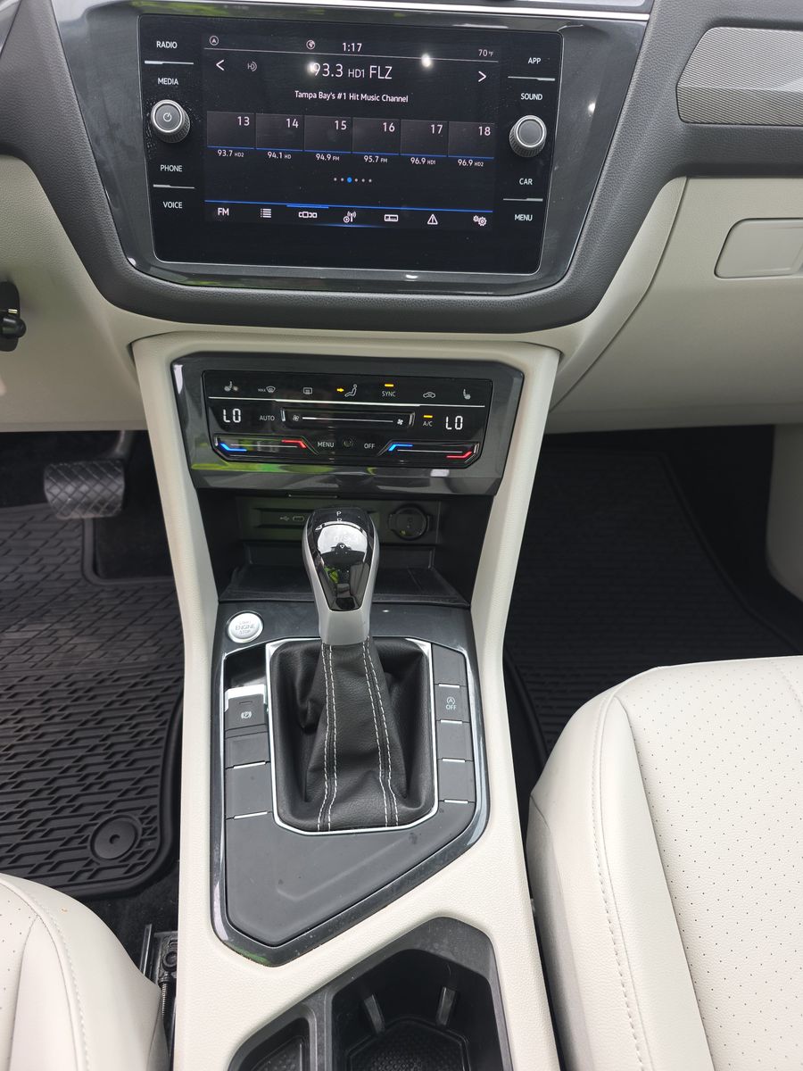 2024 Volkswagen Tiguan 2.0T SE FWD