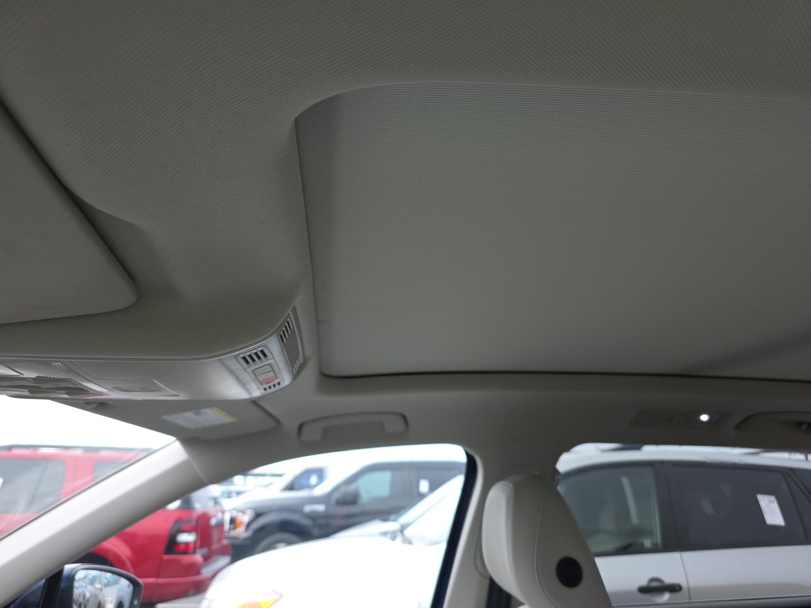 2024 Volkswagen Tiguan 2.0T SE FWD