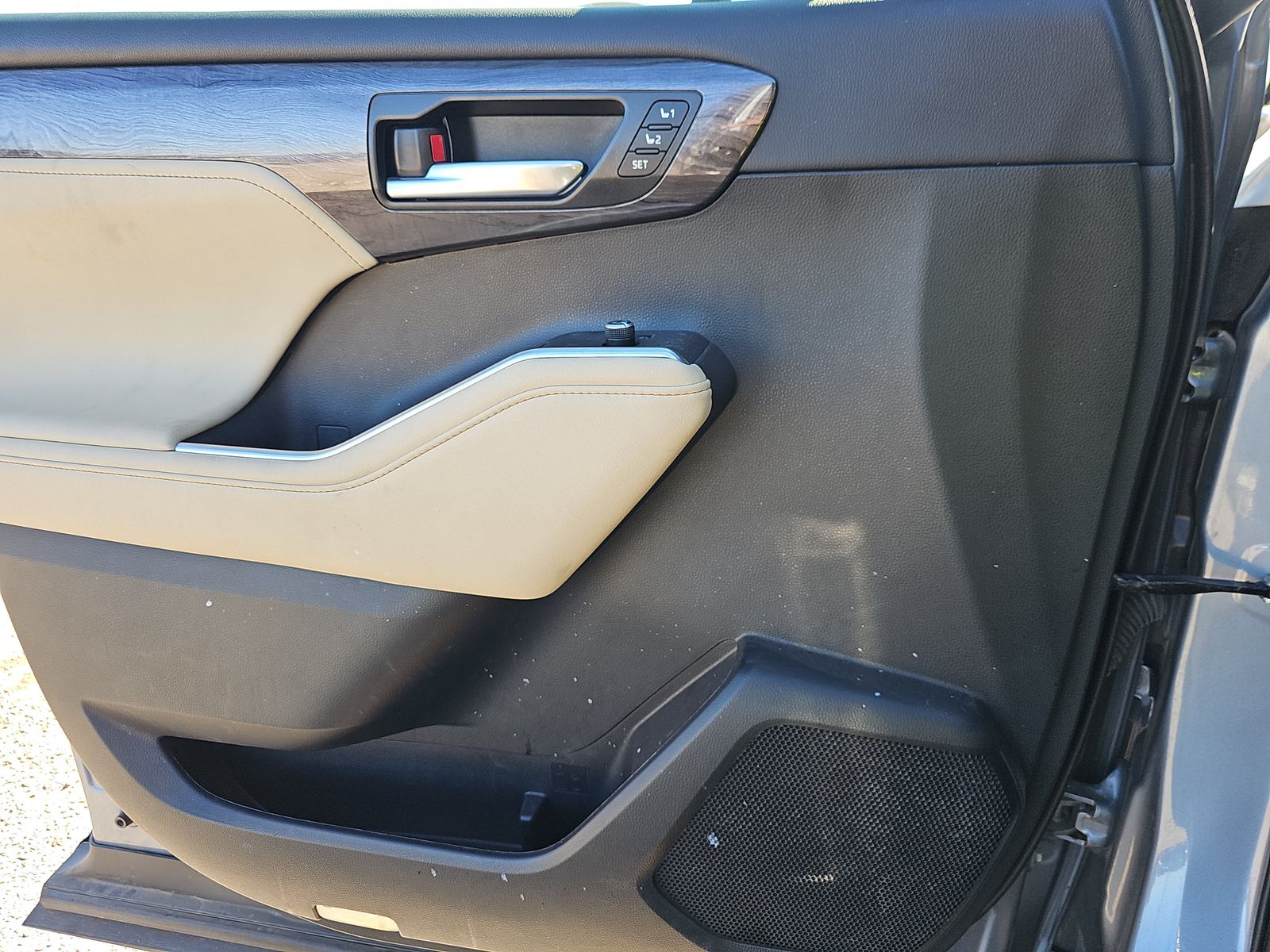 2023 Toyota Highlander Platinum FWD