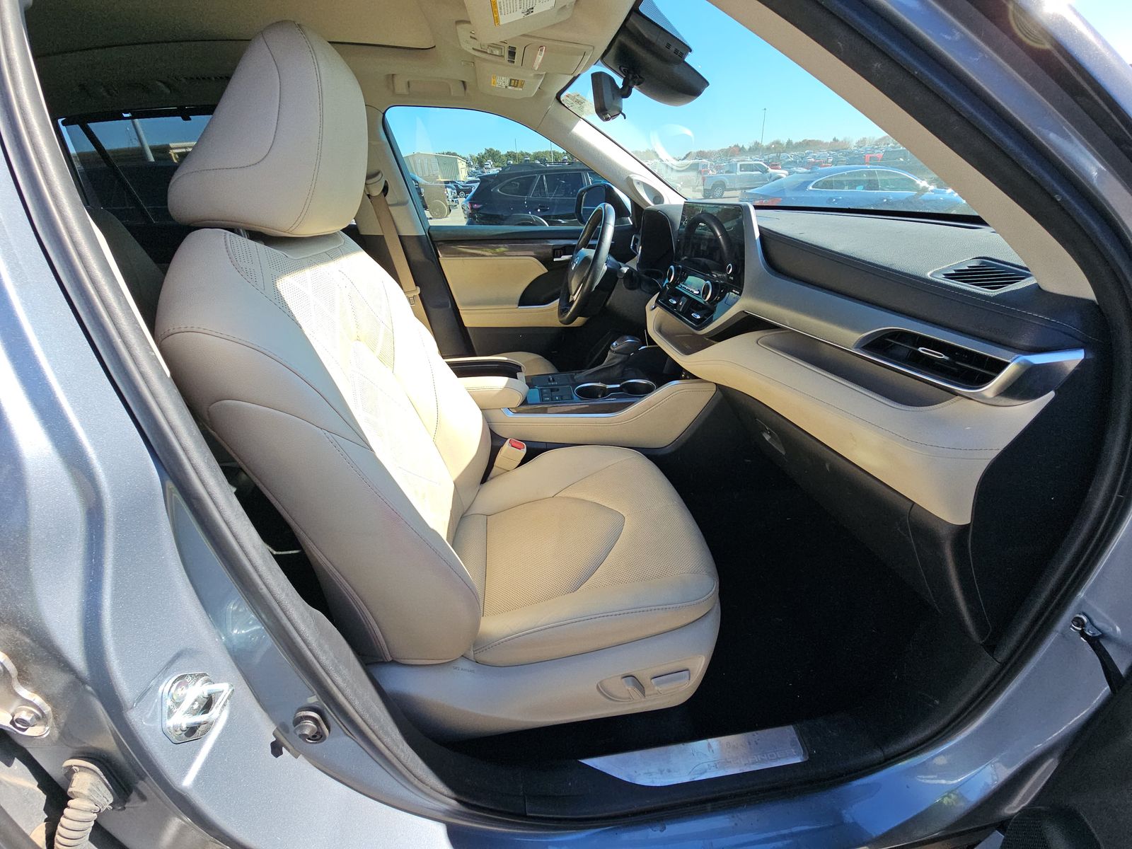 2023 Toyota Highlander Platinum FWD