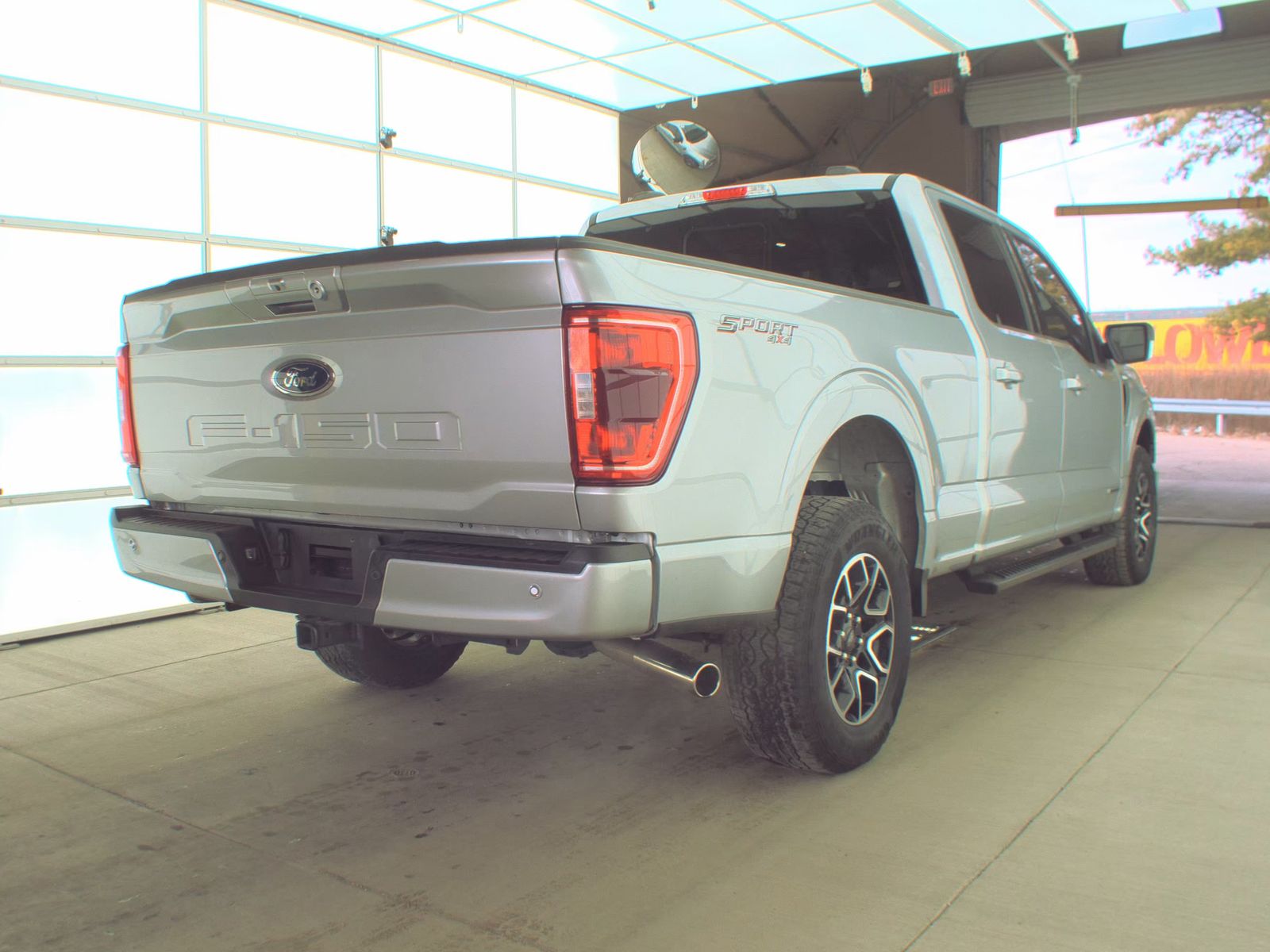 2022 Ford F-150 Hybrid XLT AWD