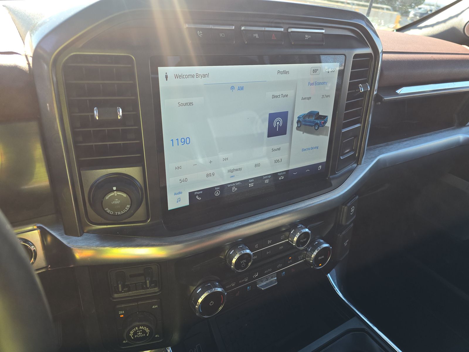 2023 Ford F-150 Hybrid Lariat AWD