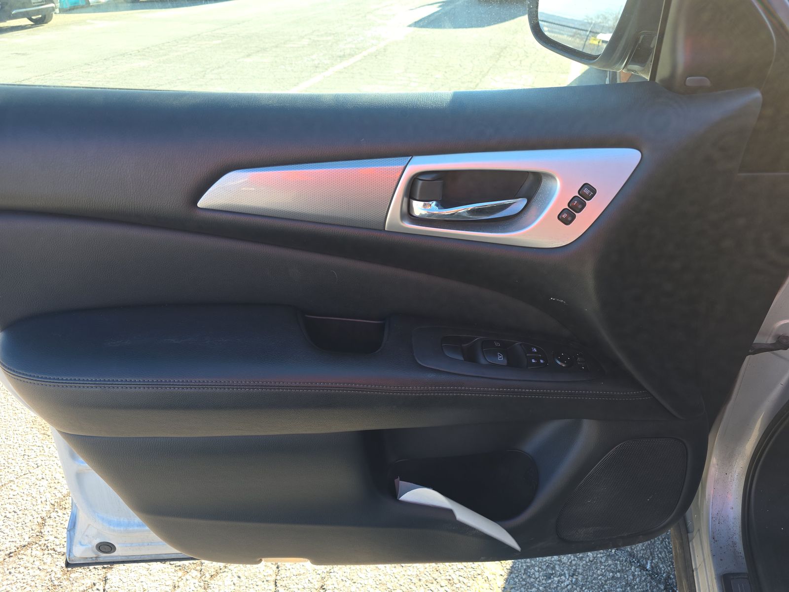 2020 Nissan Pathfinder SL FWD