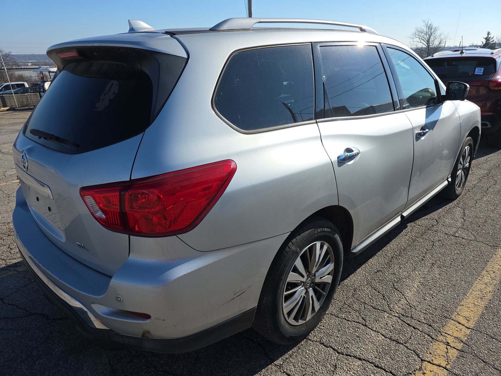 2020 Nissan Pathfinder SL FWD
