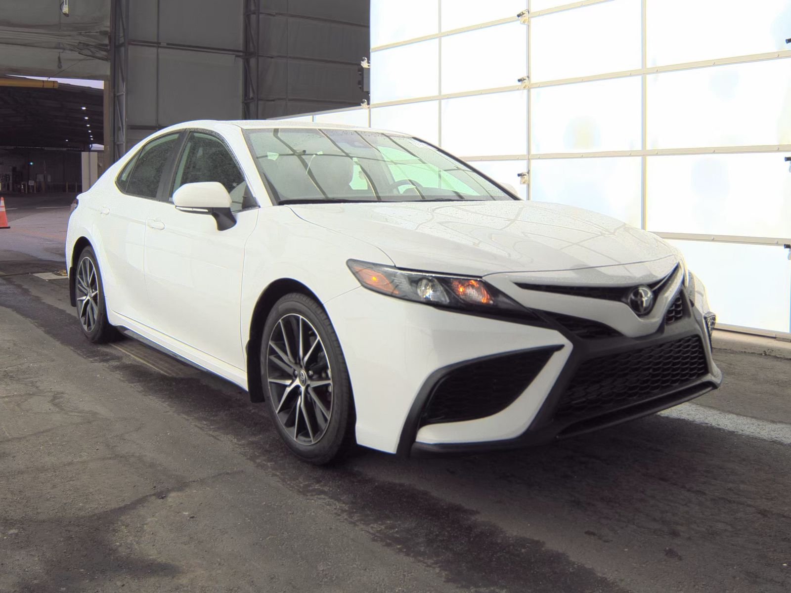 2024 Toyota Camry SE FWD