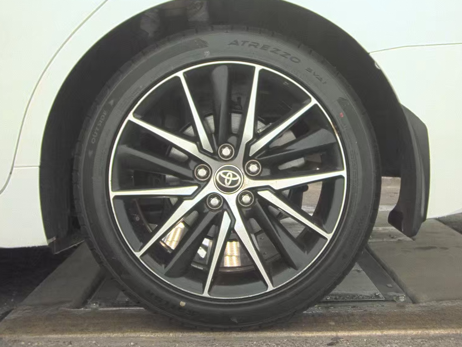 2024 Toyota Camry SE FWD