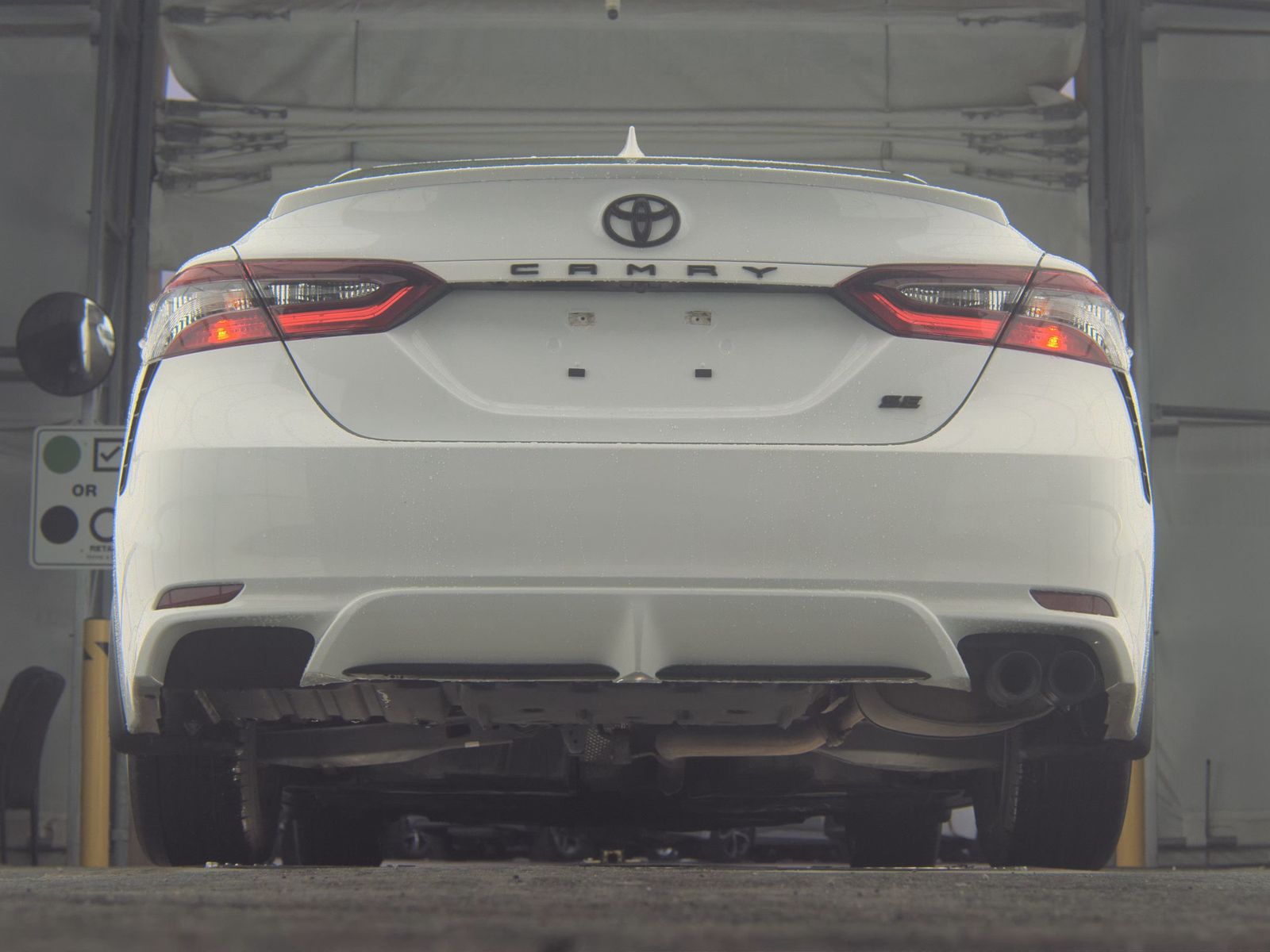 2024 Toyota Camry SE FWD