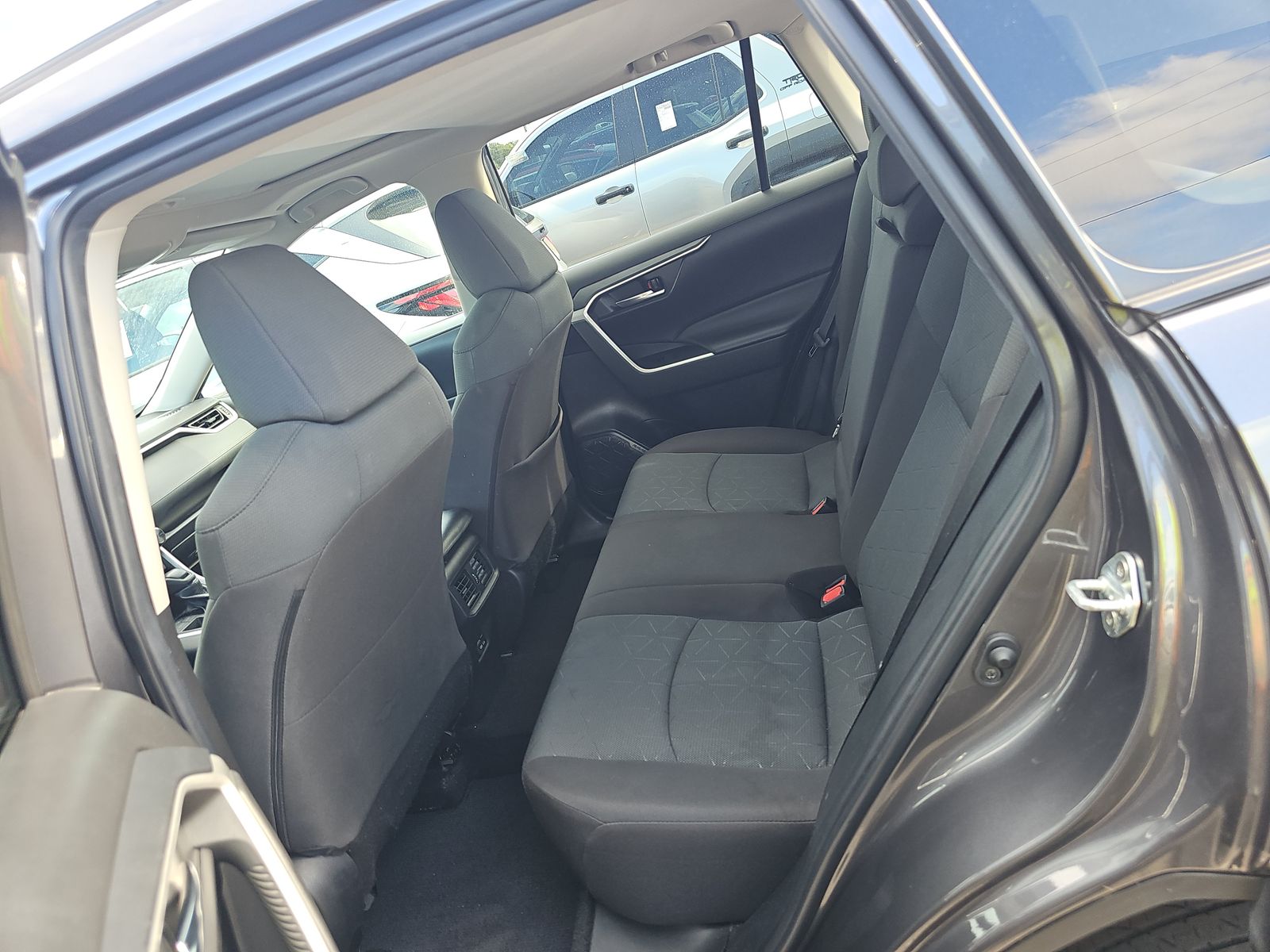 2023 Toyota RAV4 XLE FWD