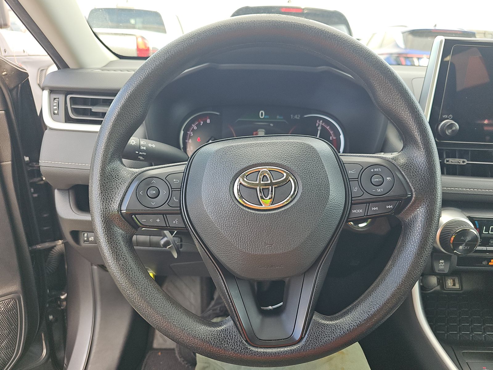 2023 Toyota RAV4 XLE FWD