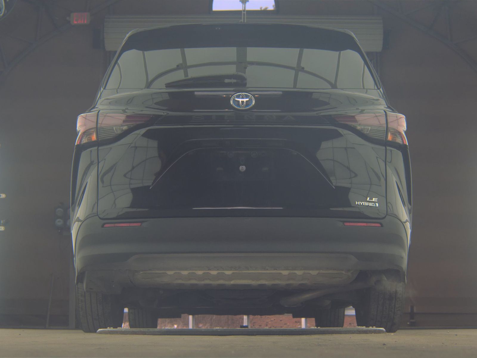 2024 Toyota Sienna LE FWD