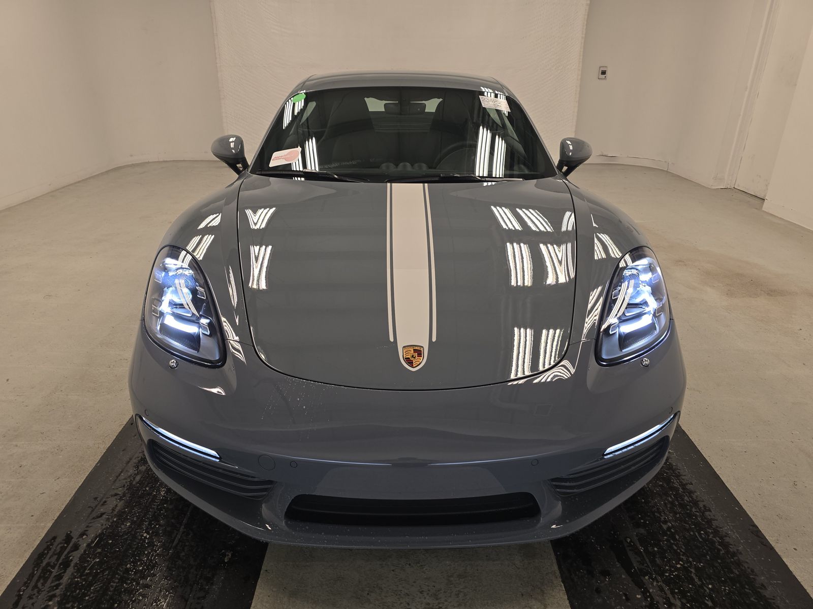 2024 Porsche 718 Cayman Style Edition RWD