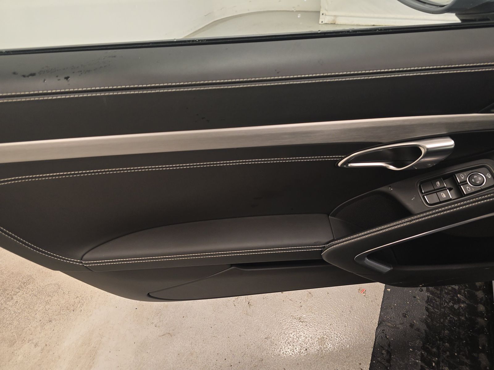 2024 Porsche 718 Cayman Style Edition RWD