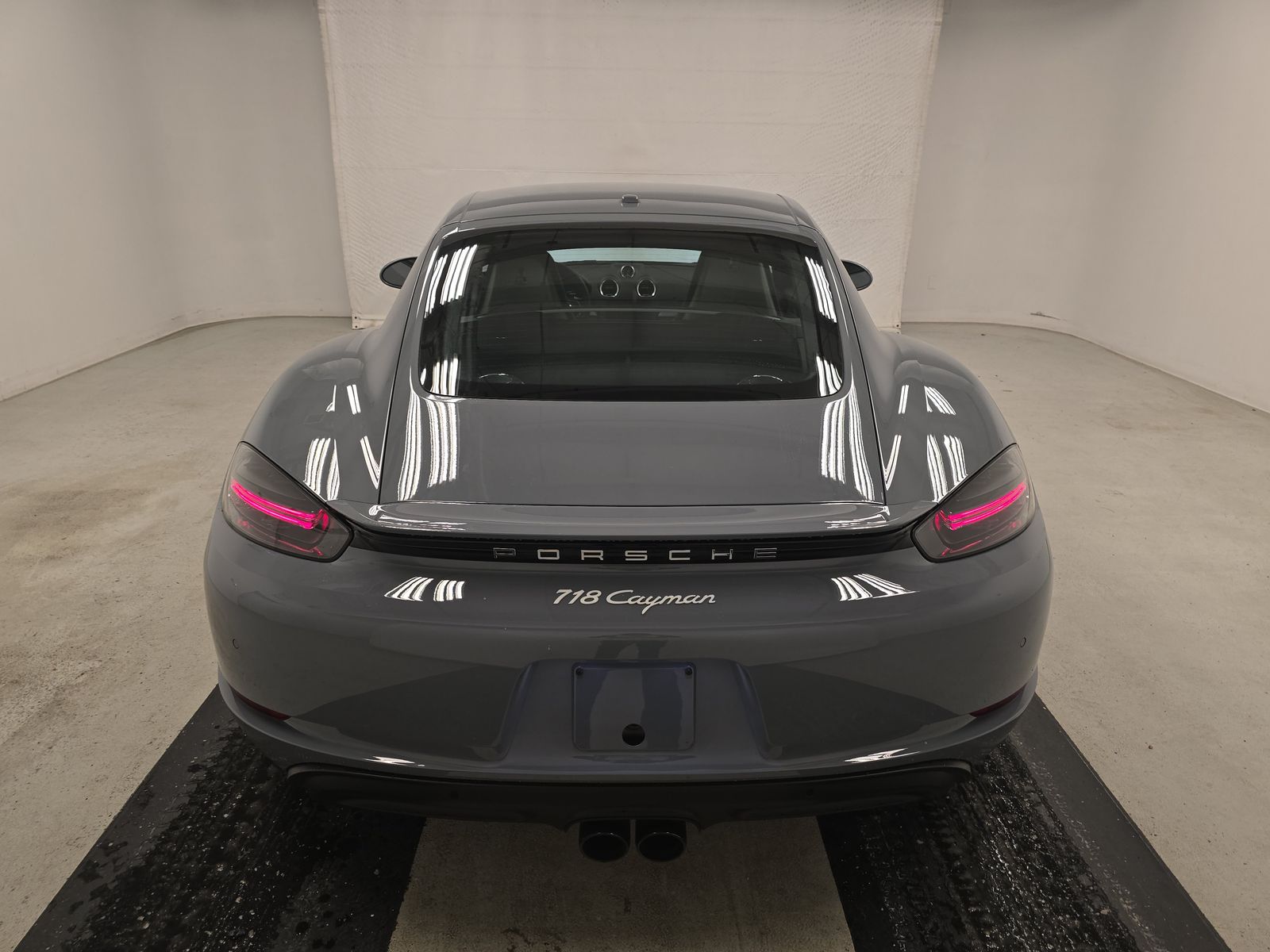 2024 Porsche 718 Cayman Style Edition RWD