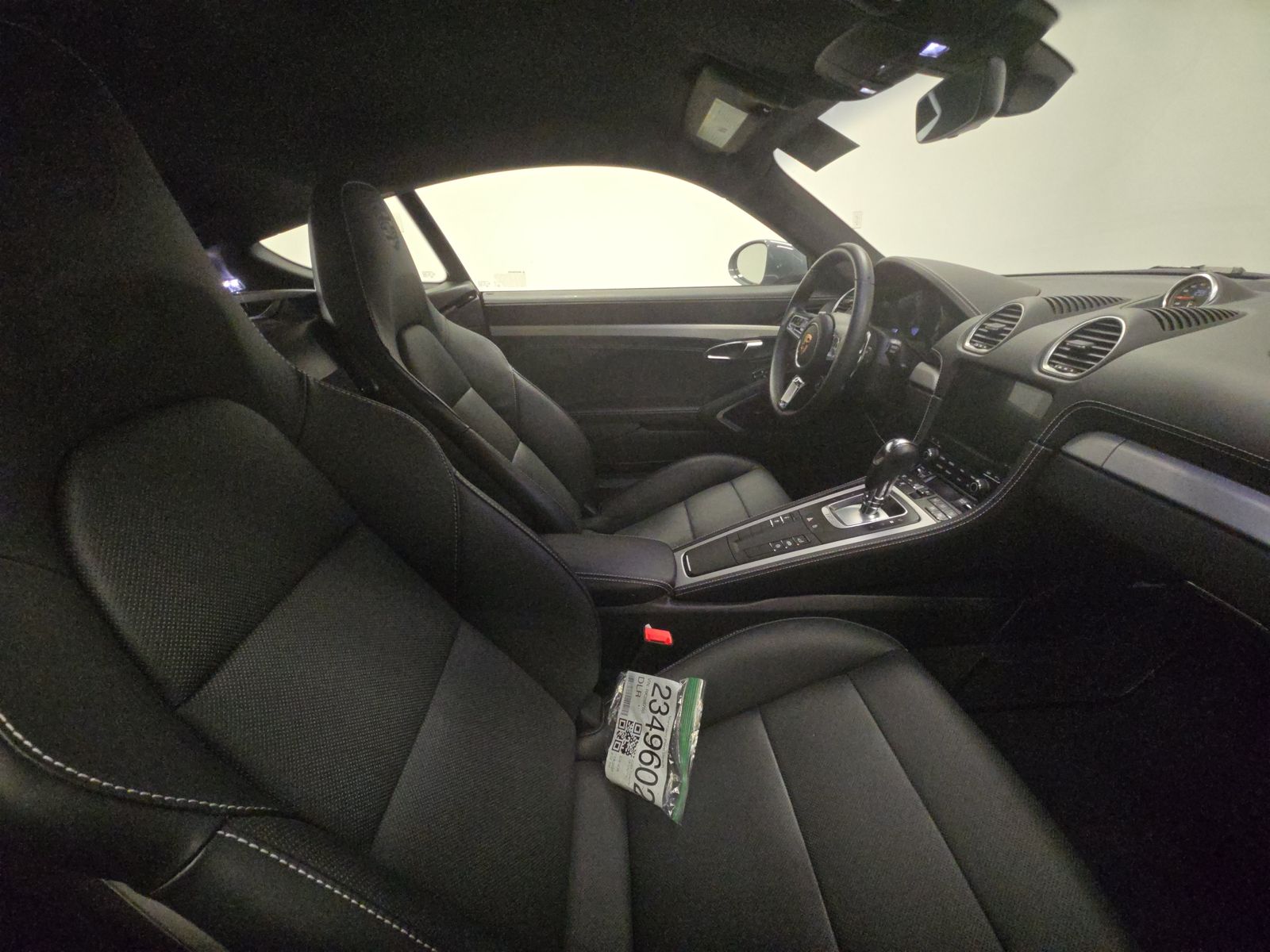 2024 Porsche 718 Cayman Style Edition RWD