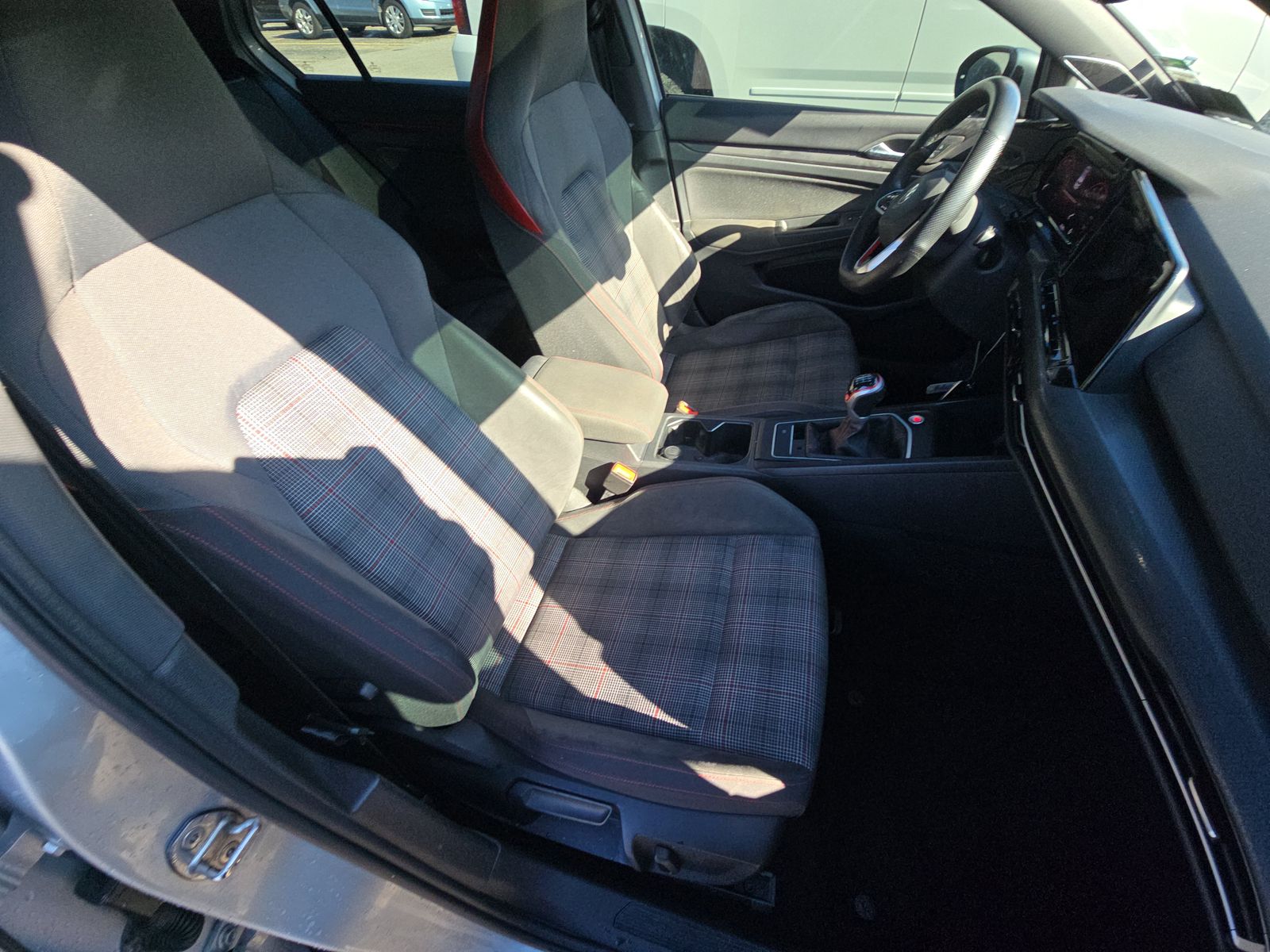 2022 Volkswagen Golf GTI 2.0T SE FWD