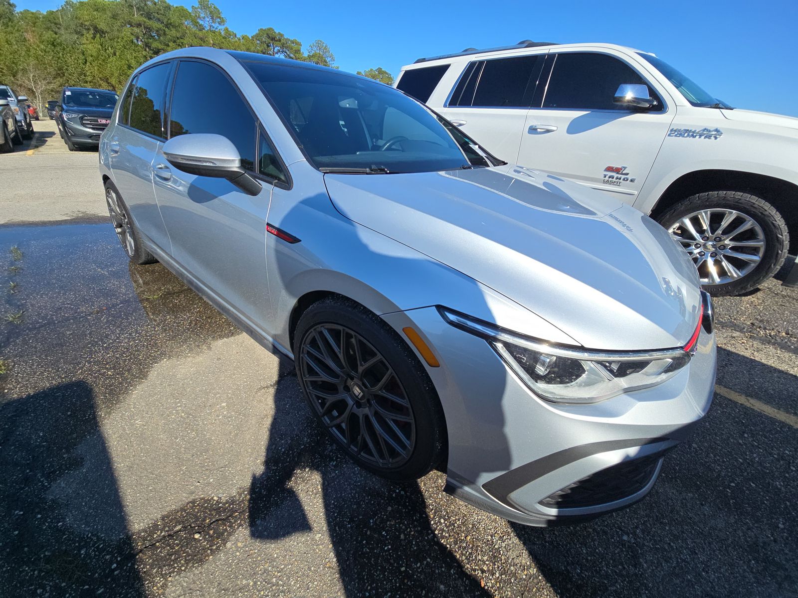 2022 Volkswagen Golf GTI 2.0T SE FWD