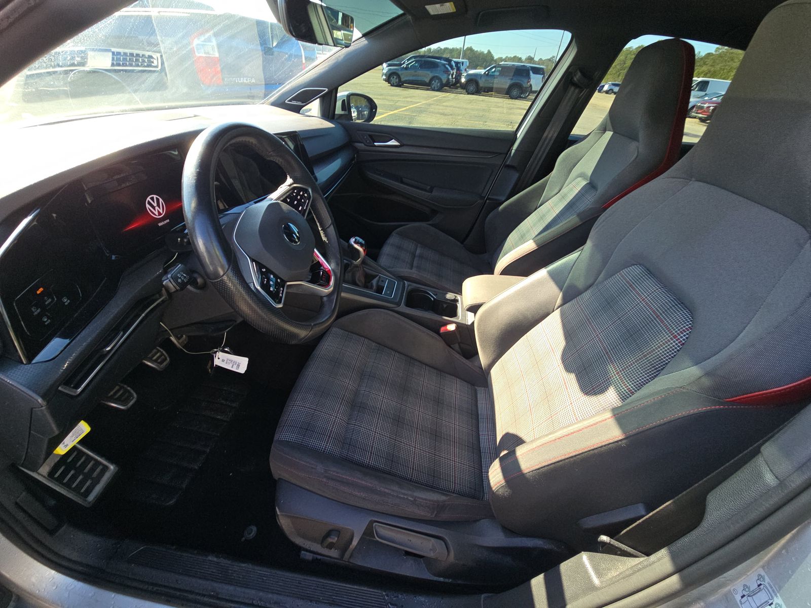 2022 Volkswagen Golf GTI 2.0T SE FWD