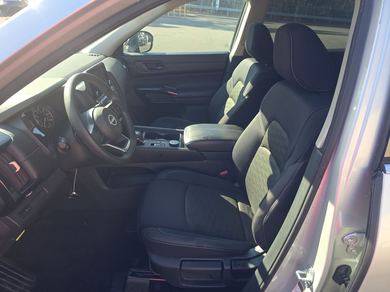 2024 Nissan Pathfinder S AWD