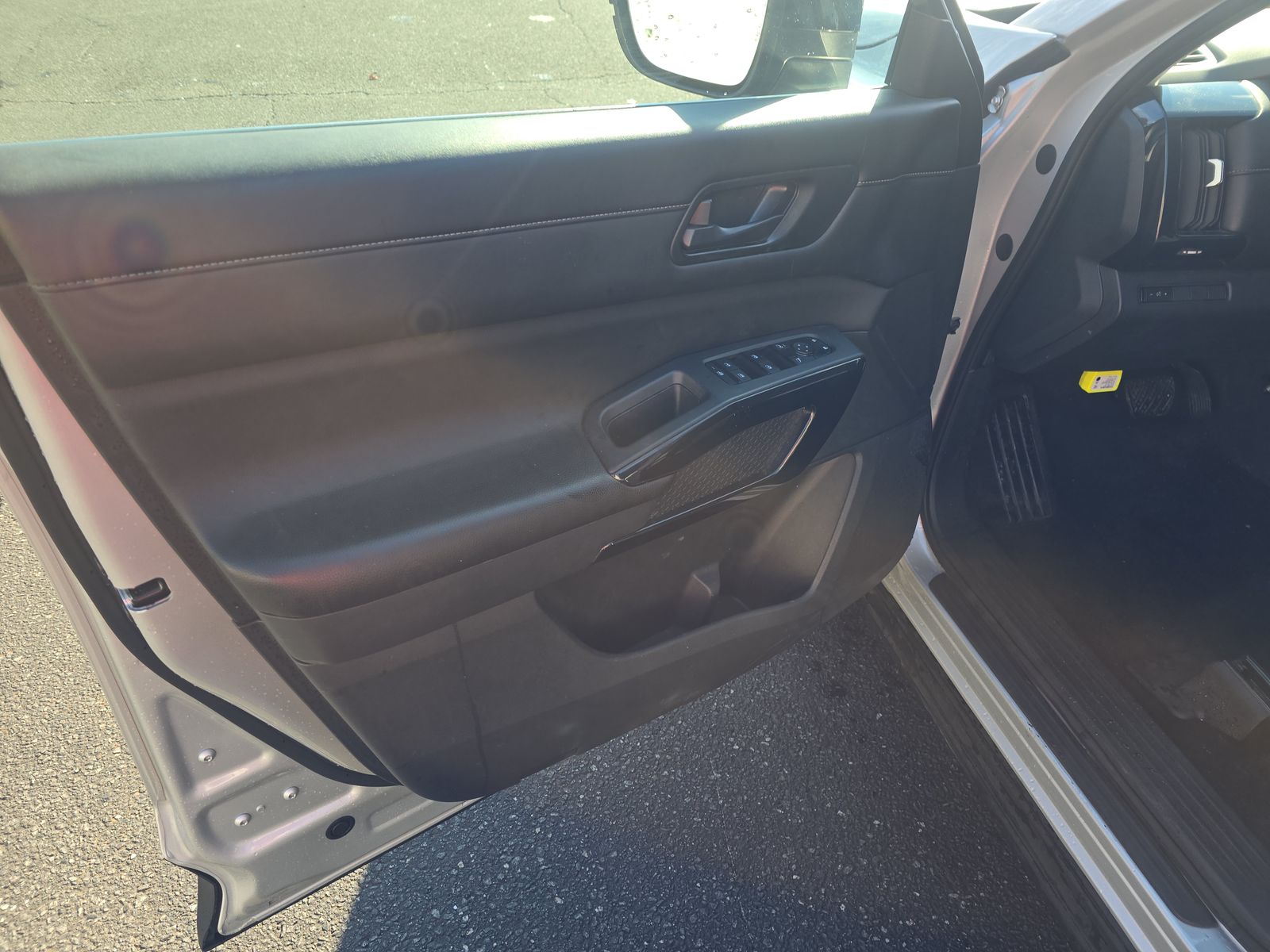 2024 Nissan Pathfinder S AWD