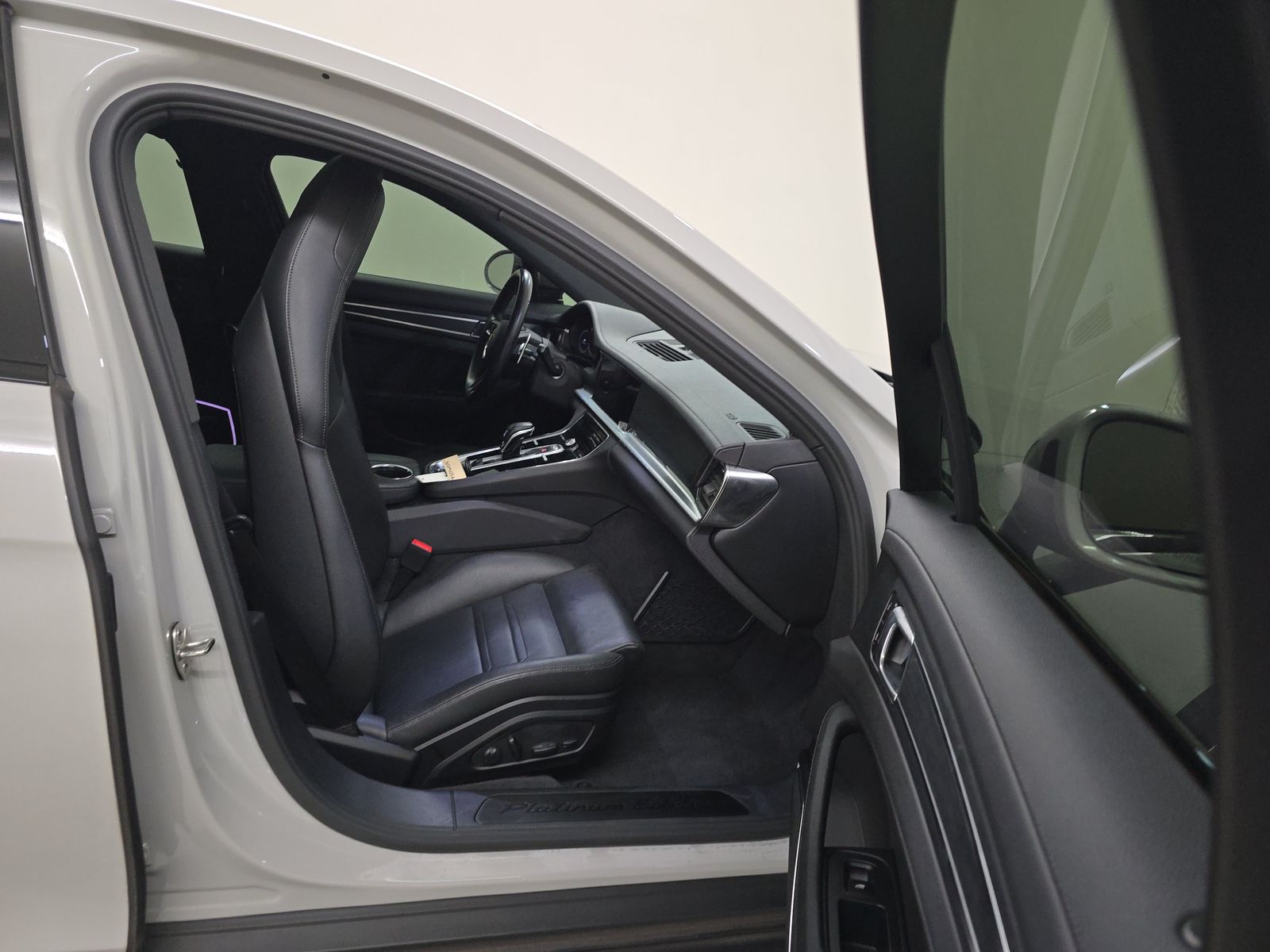 2022 Porsche Panamera Platinum Edition RWD