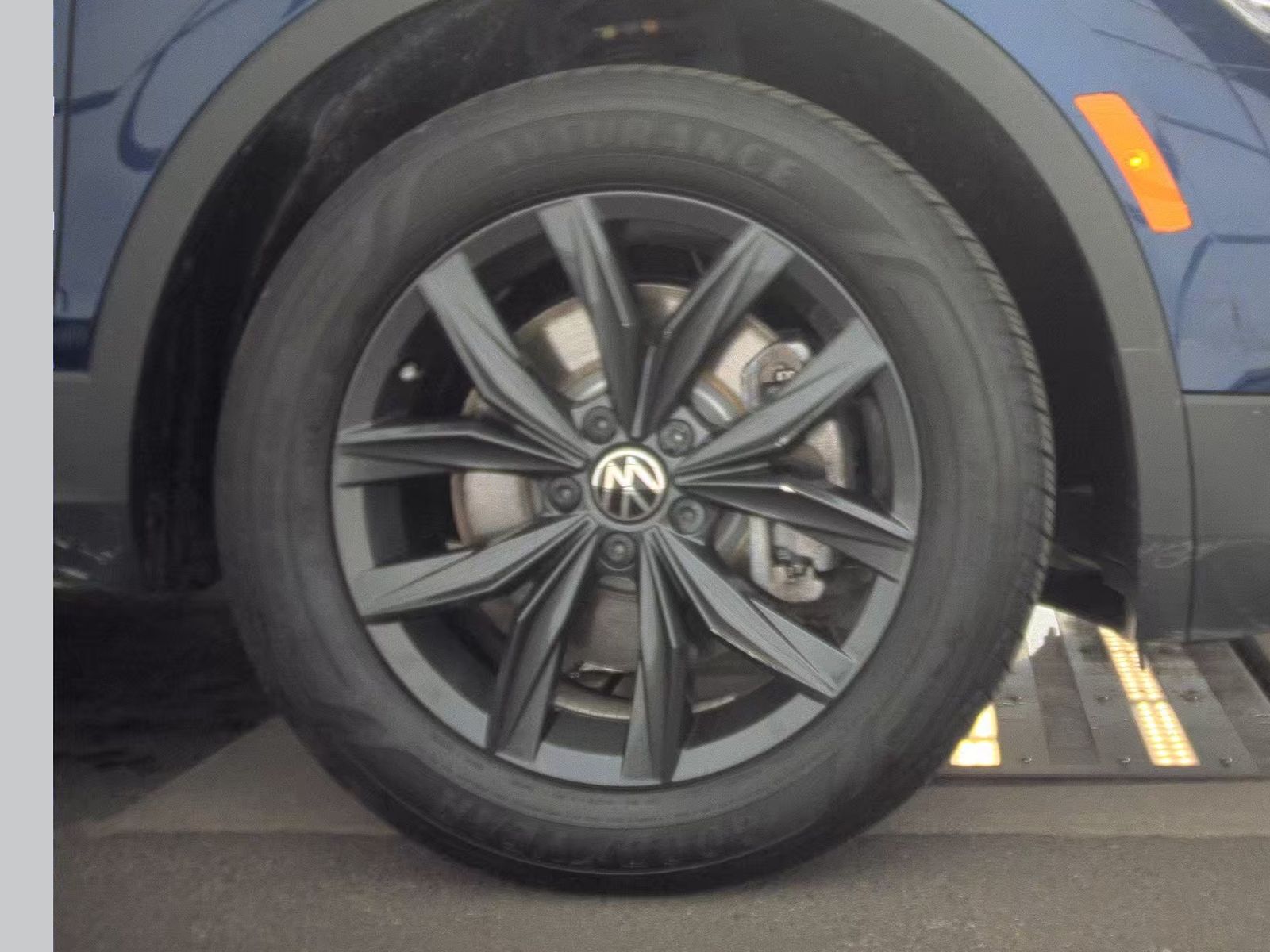 2024 Volkswagen Tiguan 2.0T SE FWD