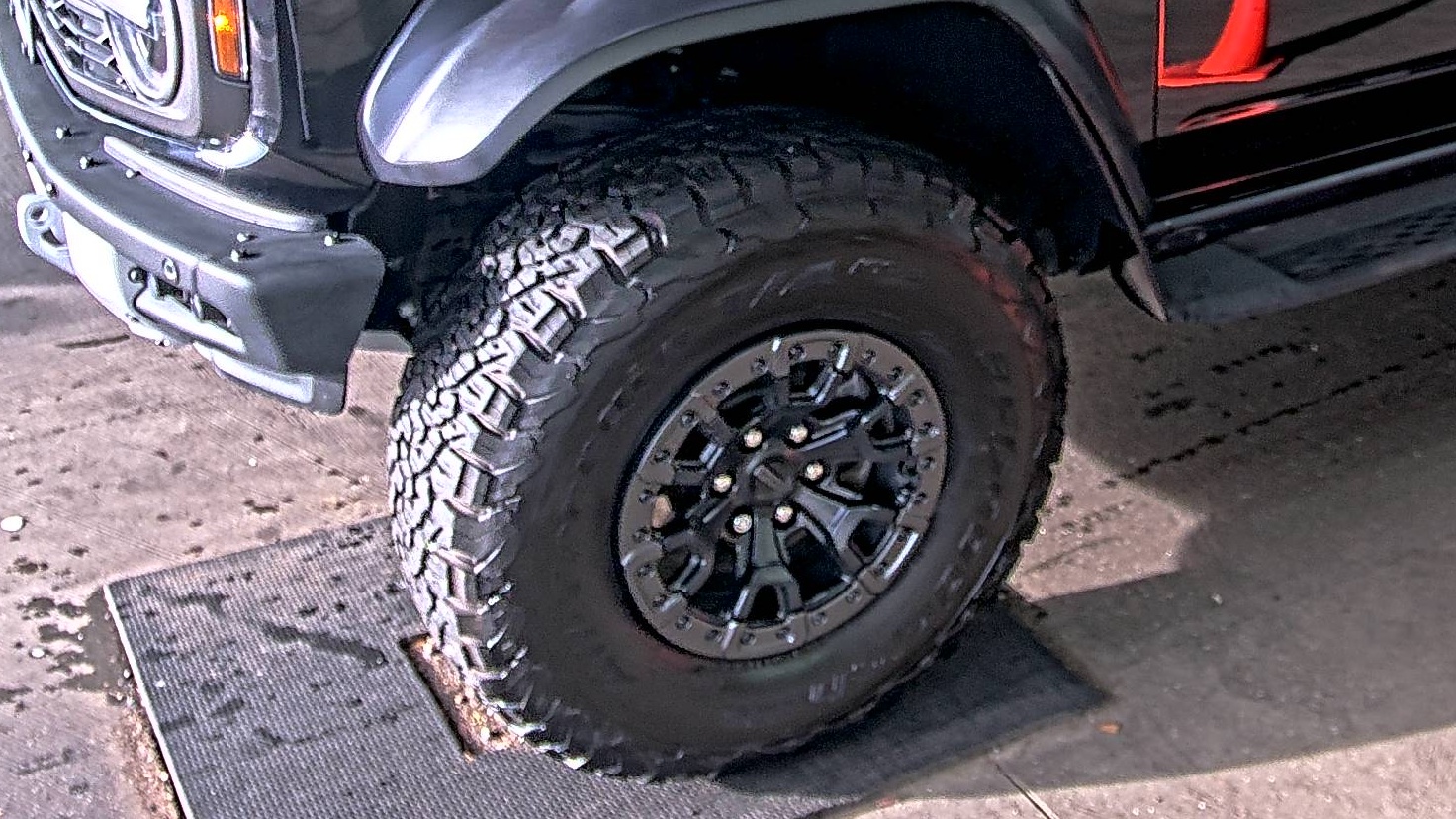 FORD BRONCO - 8