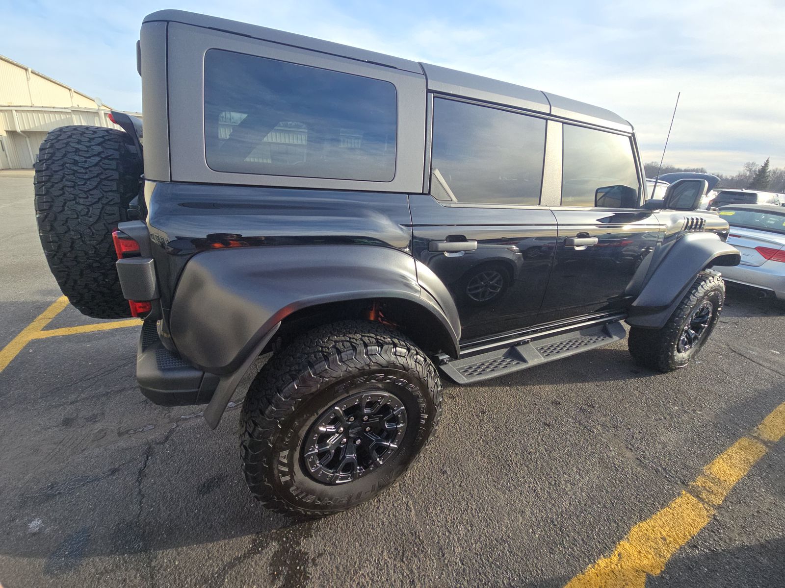 FORD BRONCO - 5