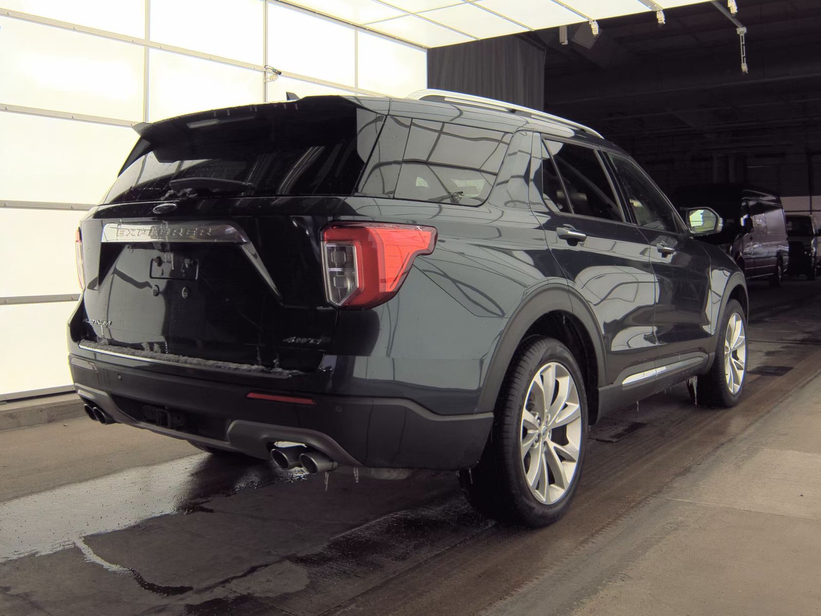2023 Ford Explorer Platinum AWD