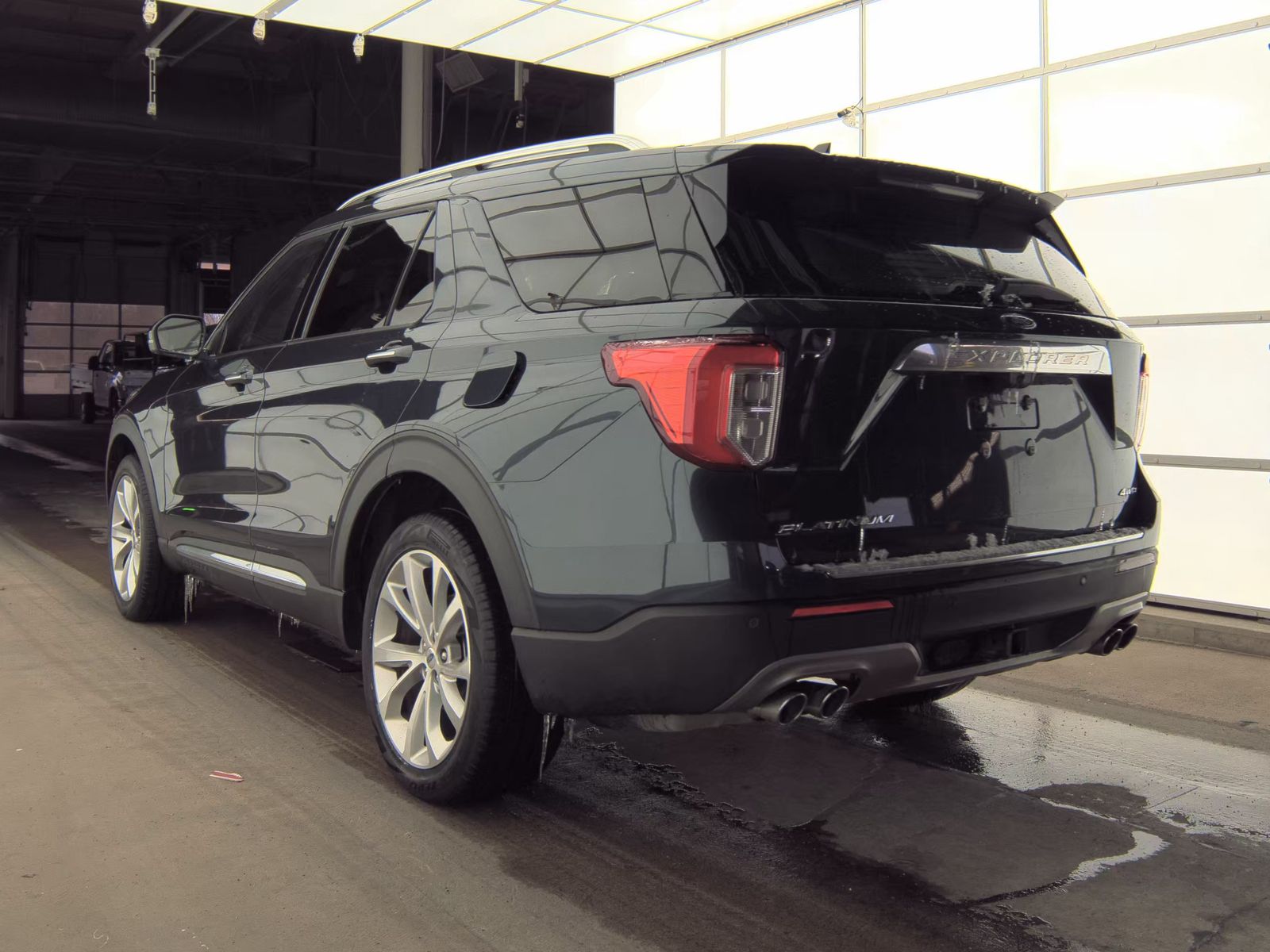 2023 Ford Explorer Platinum AWD