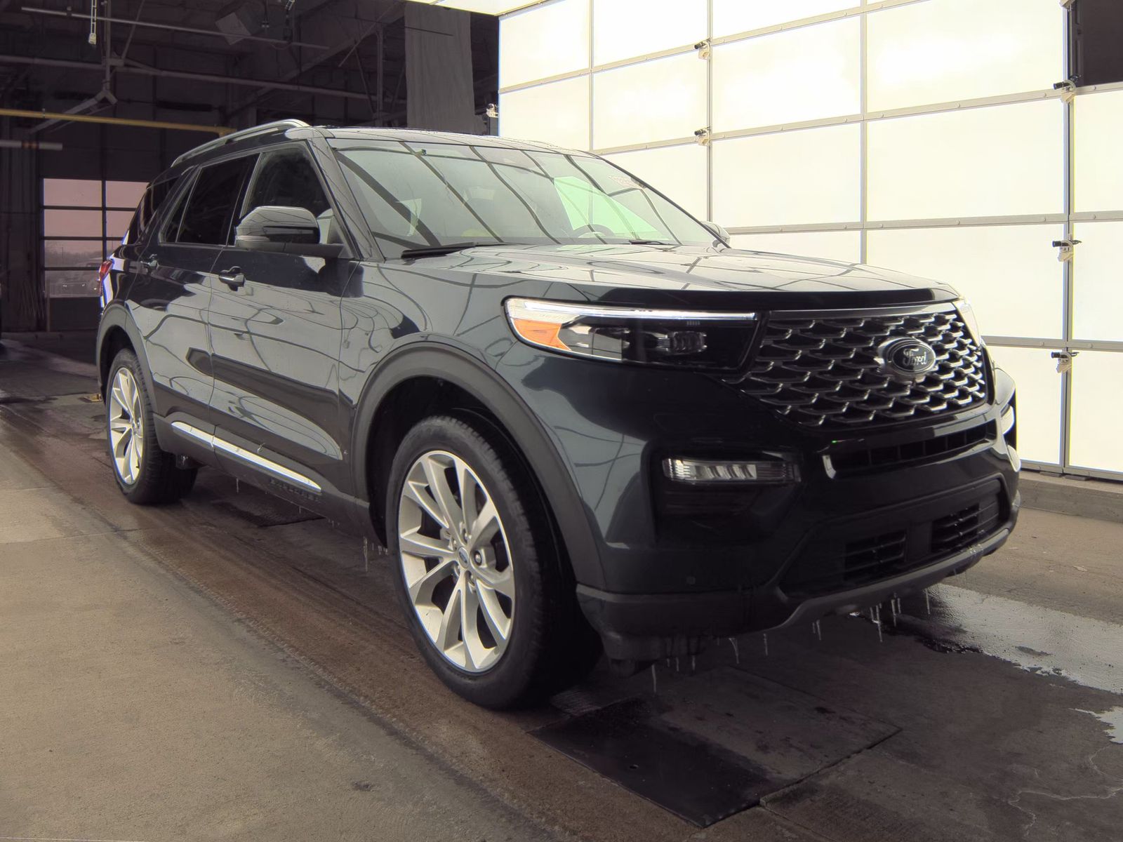 2023 Ford Explorer Platinum AWD