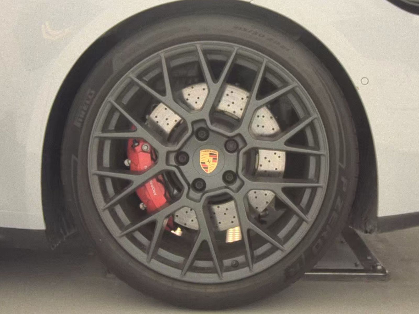 2025 Porsche 911 Carrera GTS RWD