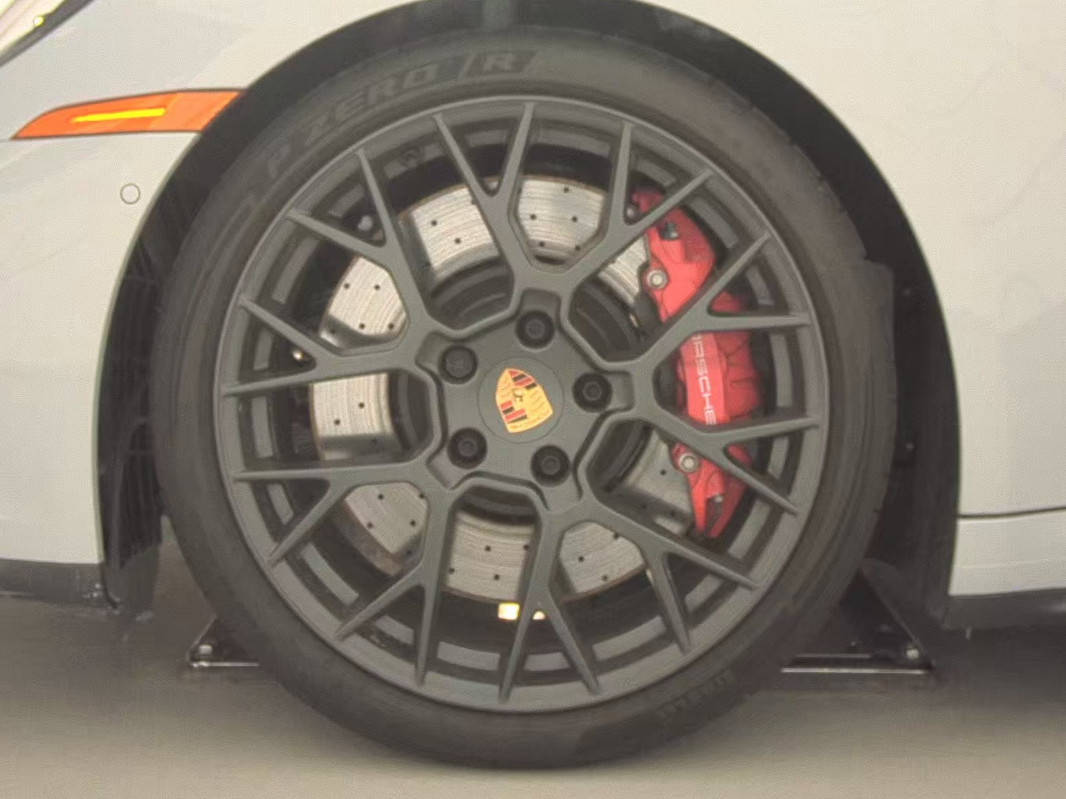 2025 Porsche 911 Carrera GTS RWD