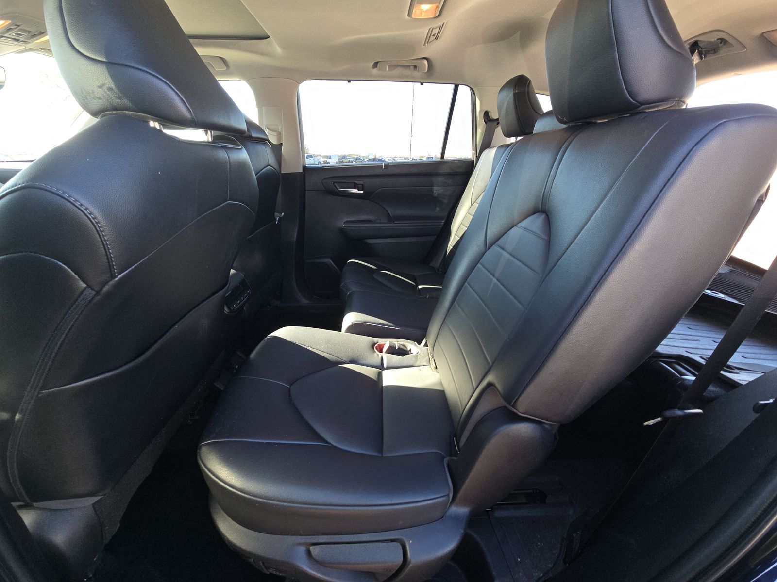 2022 Toyota Highlander XLE AWD