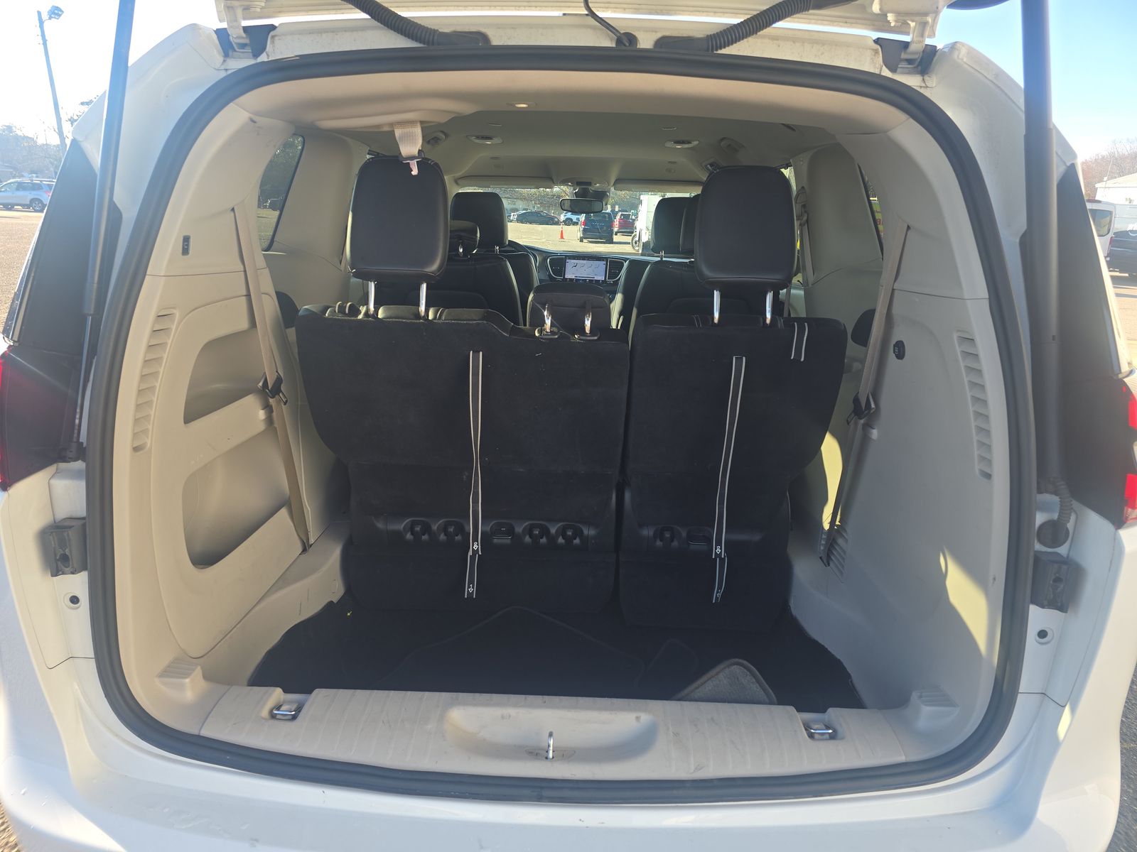 2023 Chrysler Pacifica Touring L FWD