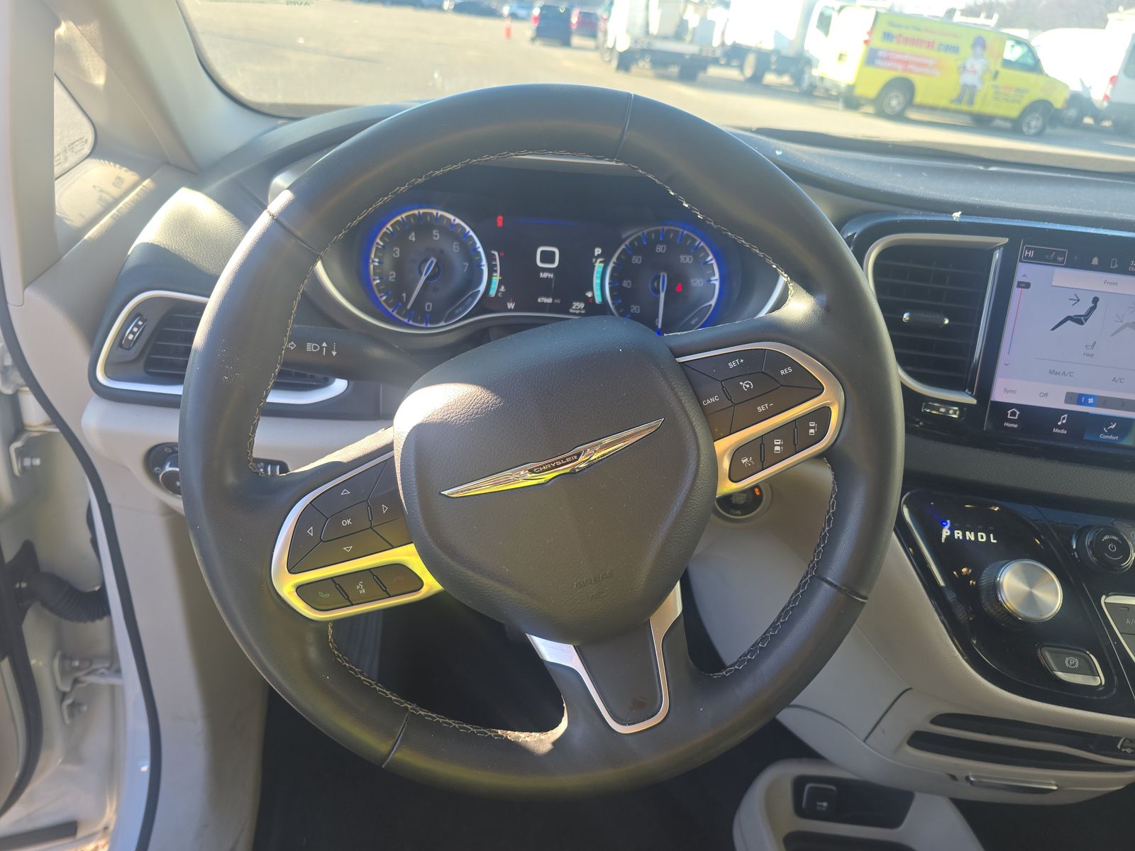 2023 Chrysler Pacifica Touring L FWD