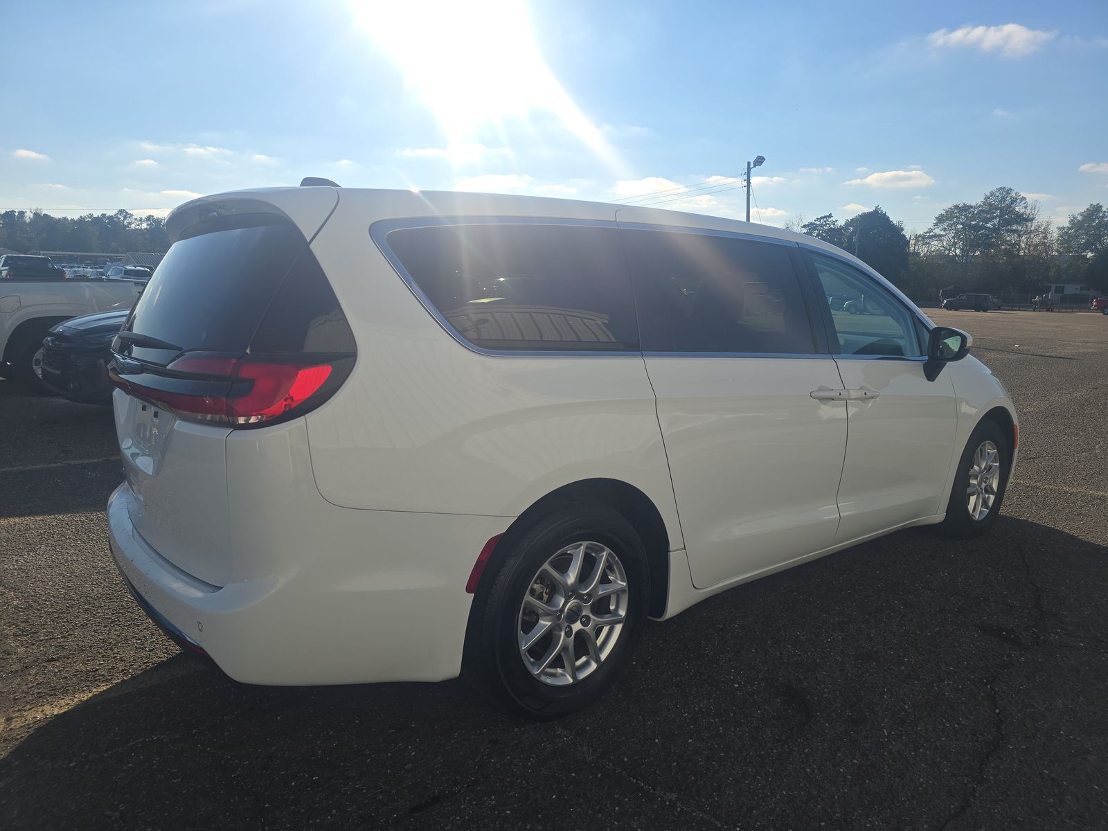 2023 Chrysler Pacifica Touring L FWD