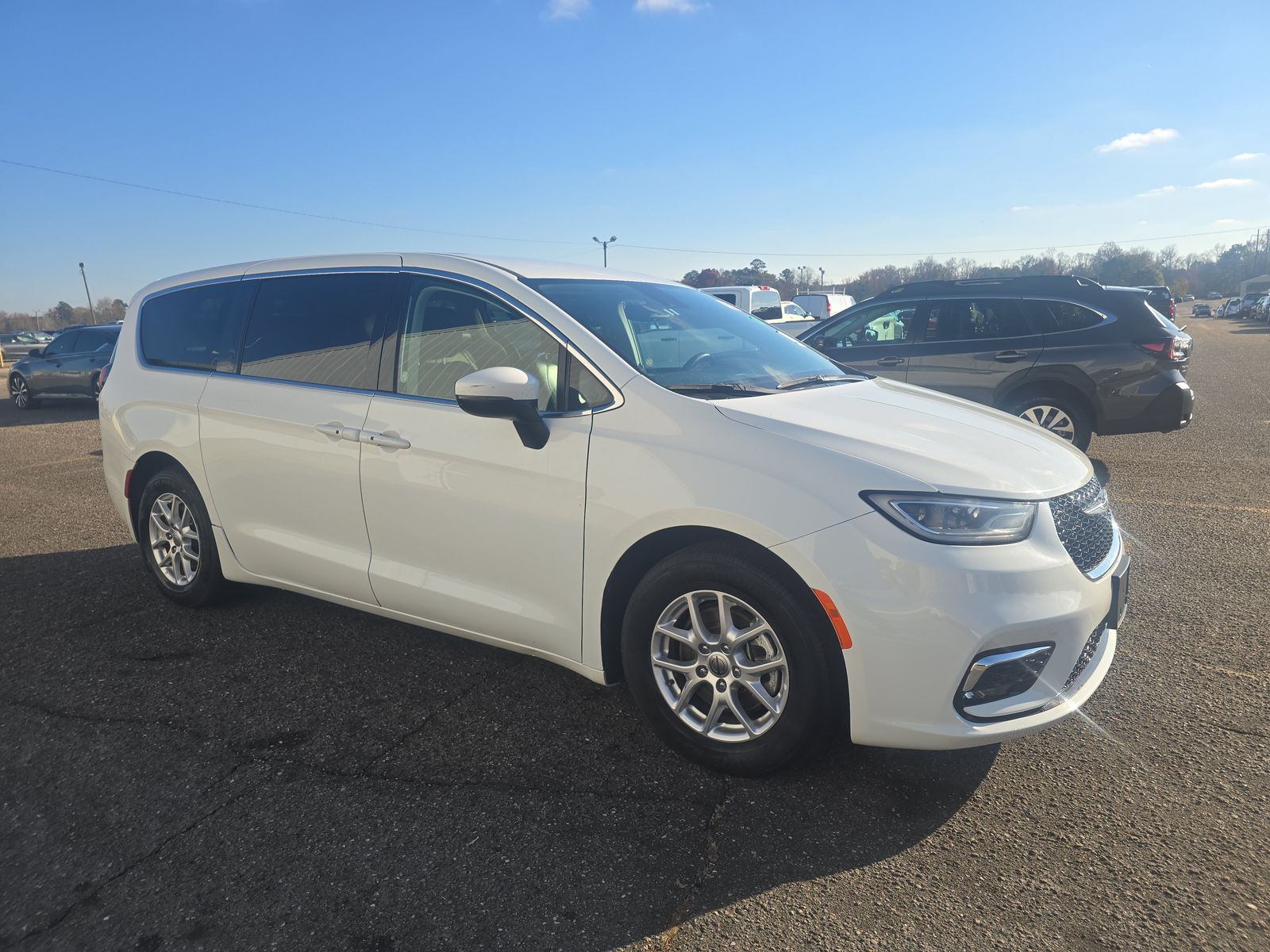 2023 Chrysler Pacifica Touring L FWD