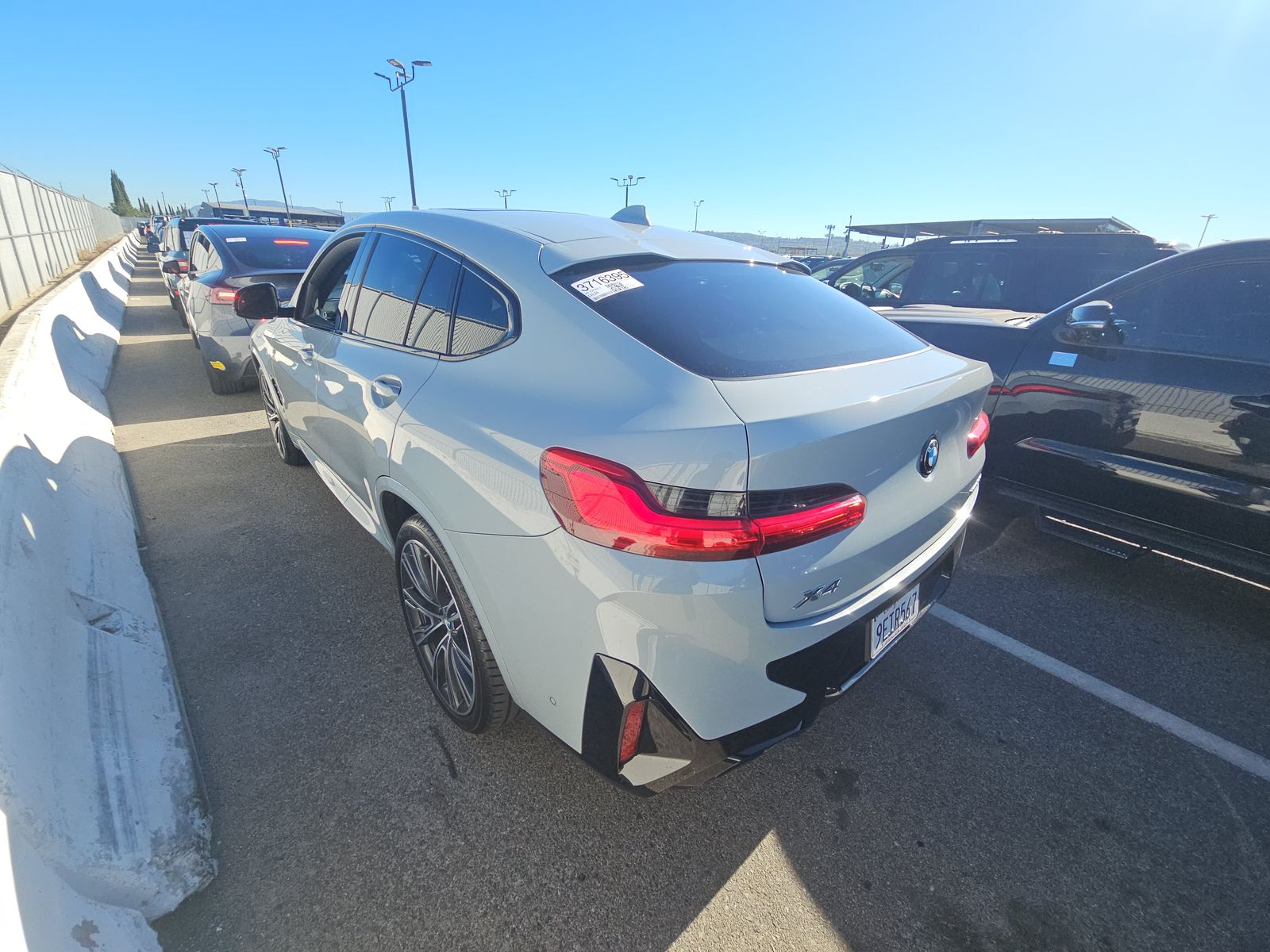 2023 BMW X4 xDrive30i AWD
