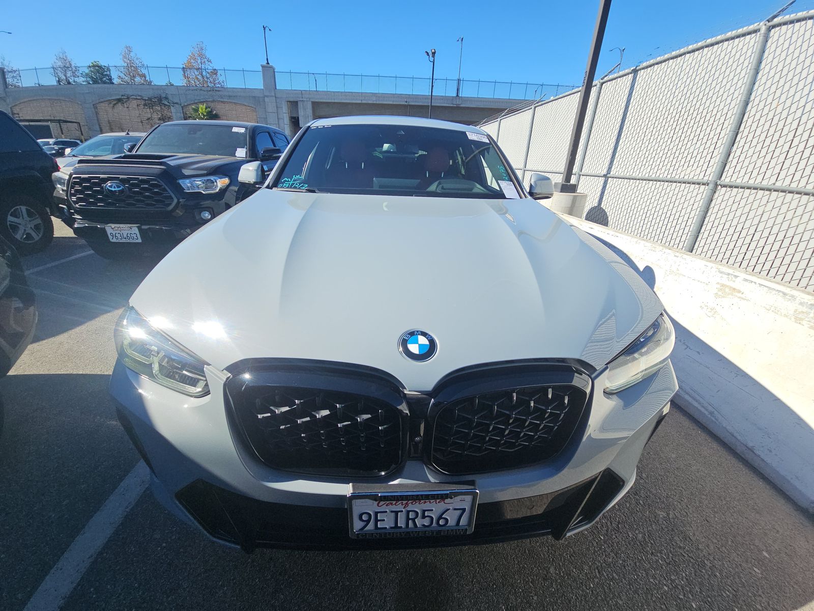 2023 BMW X4 xDrive30i AWD